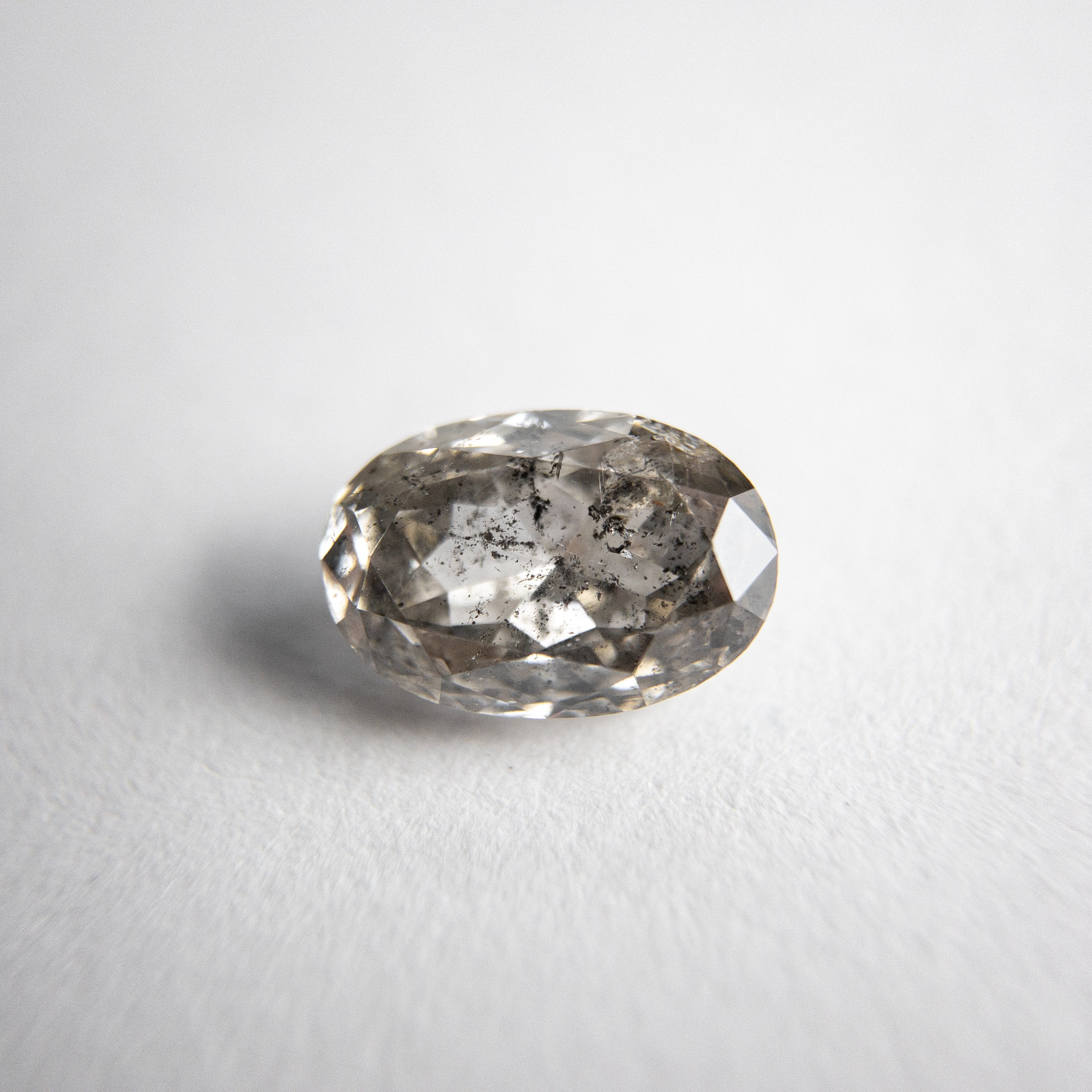 1.05ct 7.64x5.23x3.16mm Oval Double Cut 18219-05 hold D1016