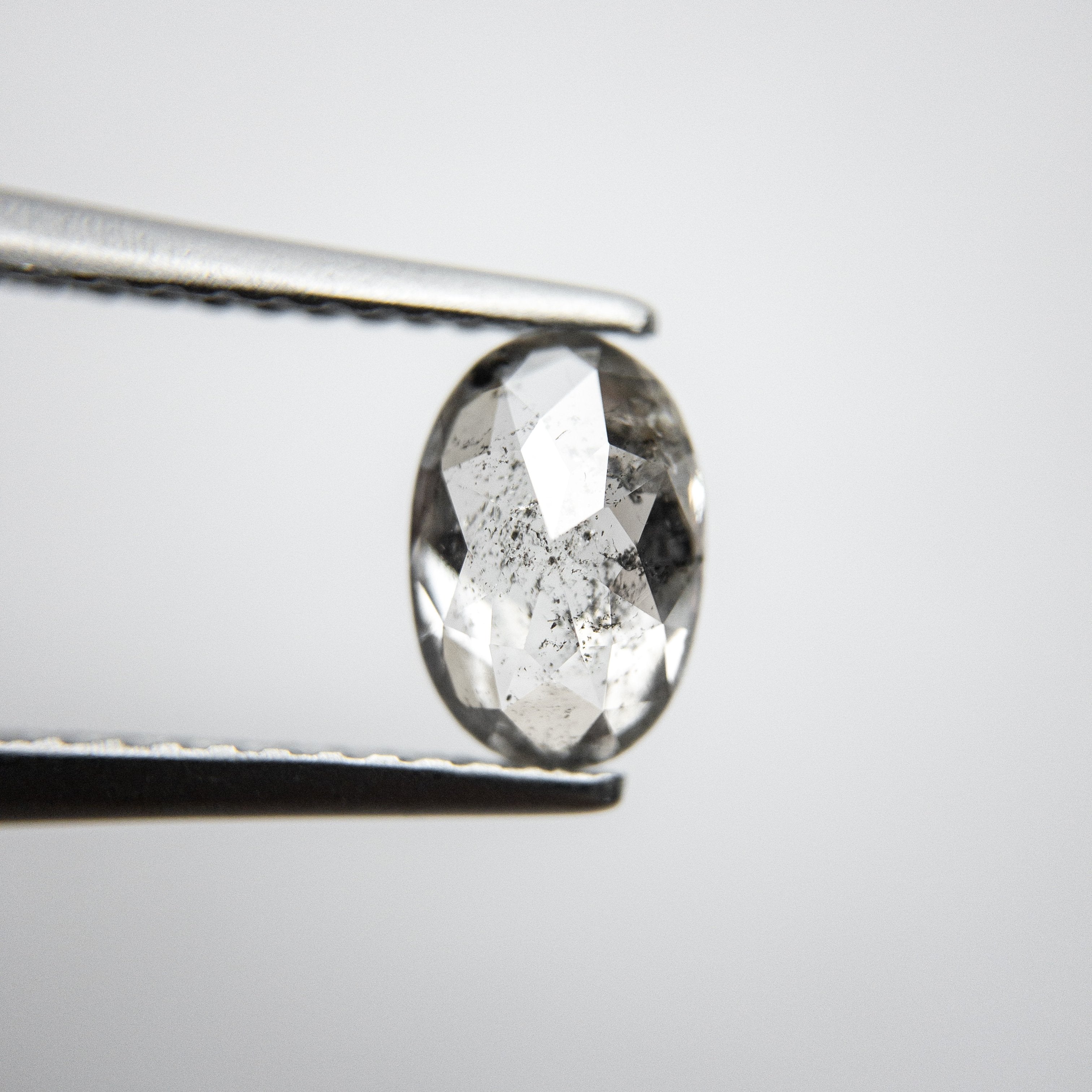 1.05ct 7.64x5.23x3.16mm Oval Double Cut 18219-05 hold D1016