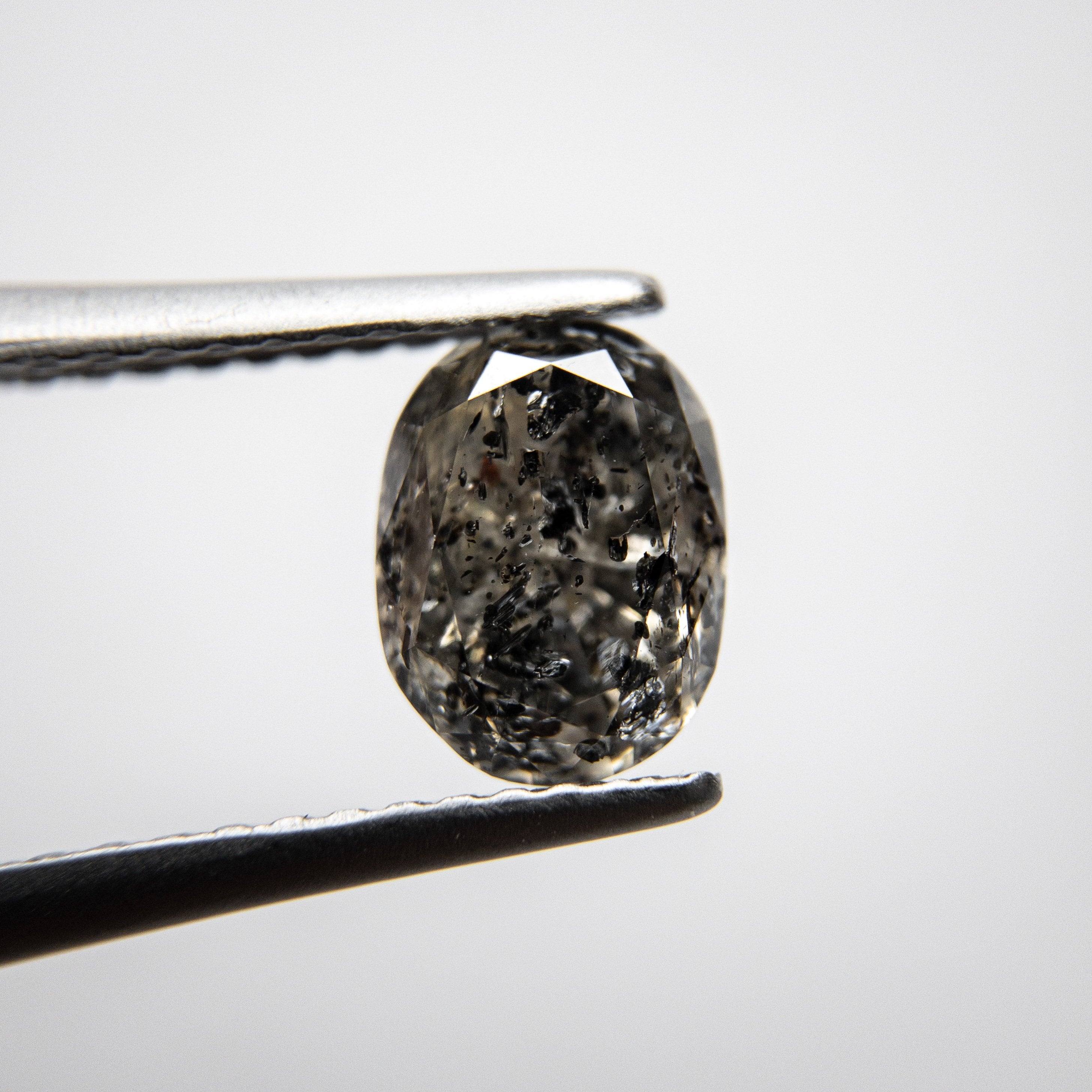 1.24ct 7.69x5.81x3.84mm Oval Brilliant 18224-03