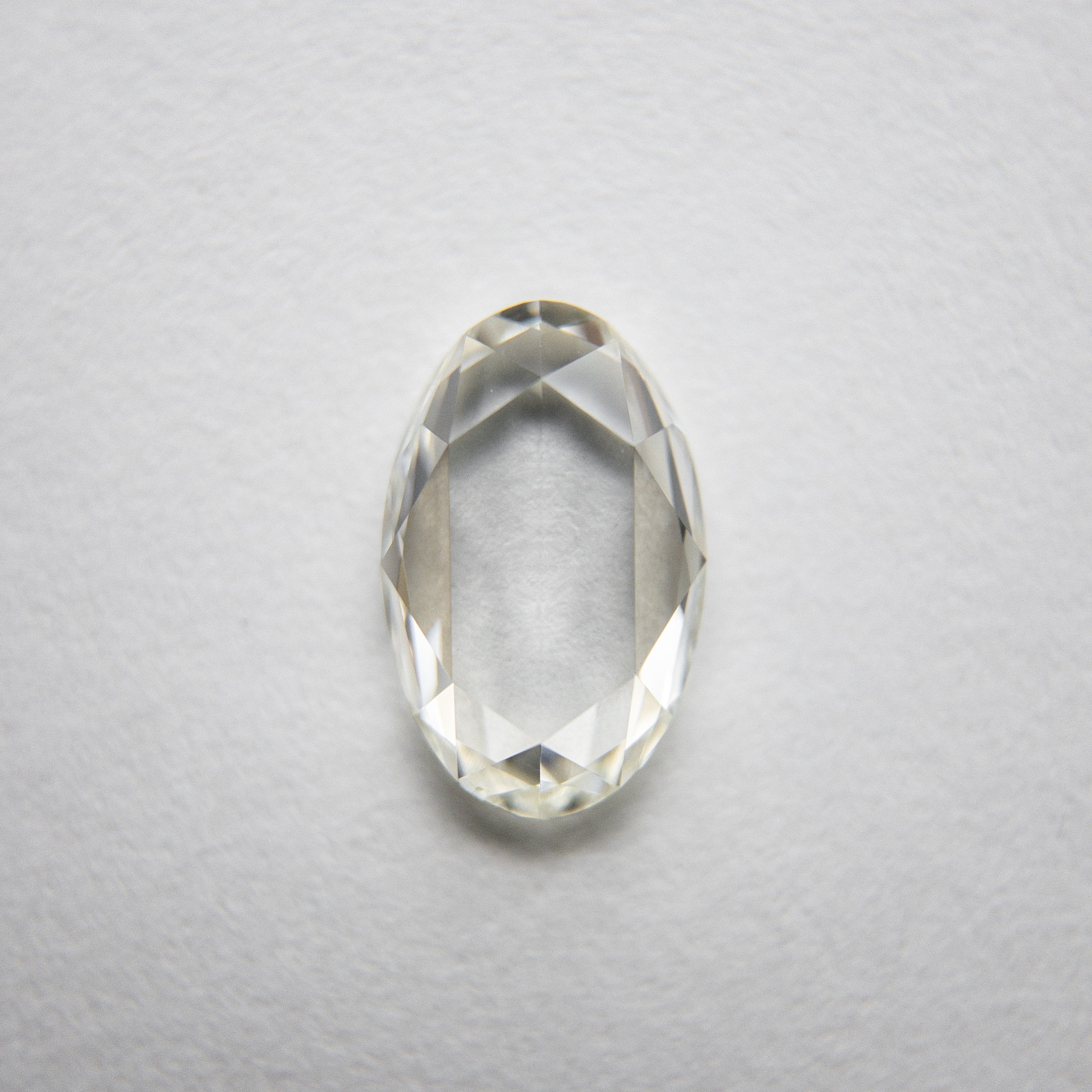 1.00ct 8.66x5.52x2.06mm VS2 J-K Oval Rosecut 18235-06