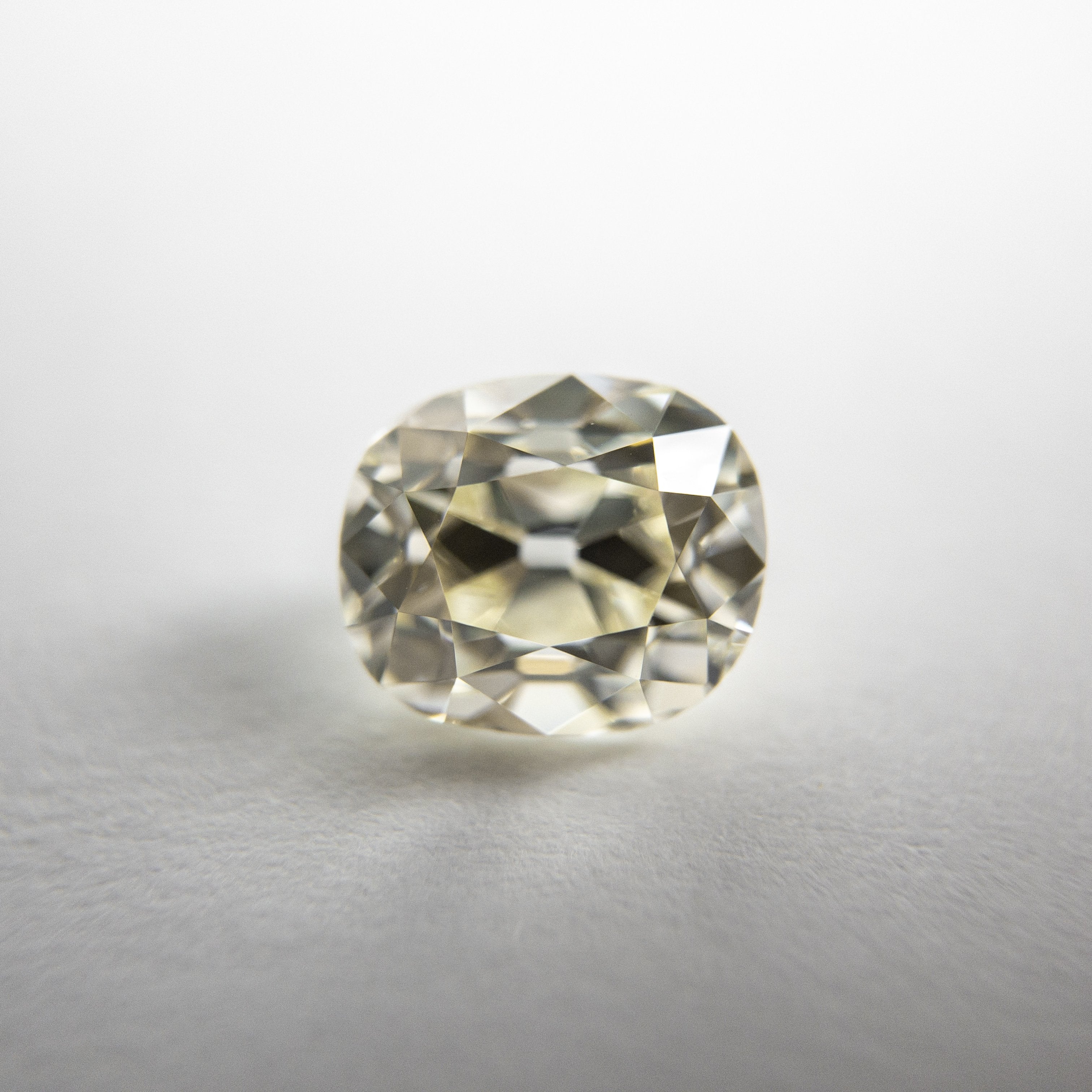 1.65ct 7.33x6.28x4.62mm VS Q-R Antique Old Mine Cut 18240-4