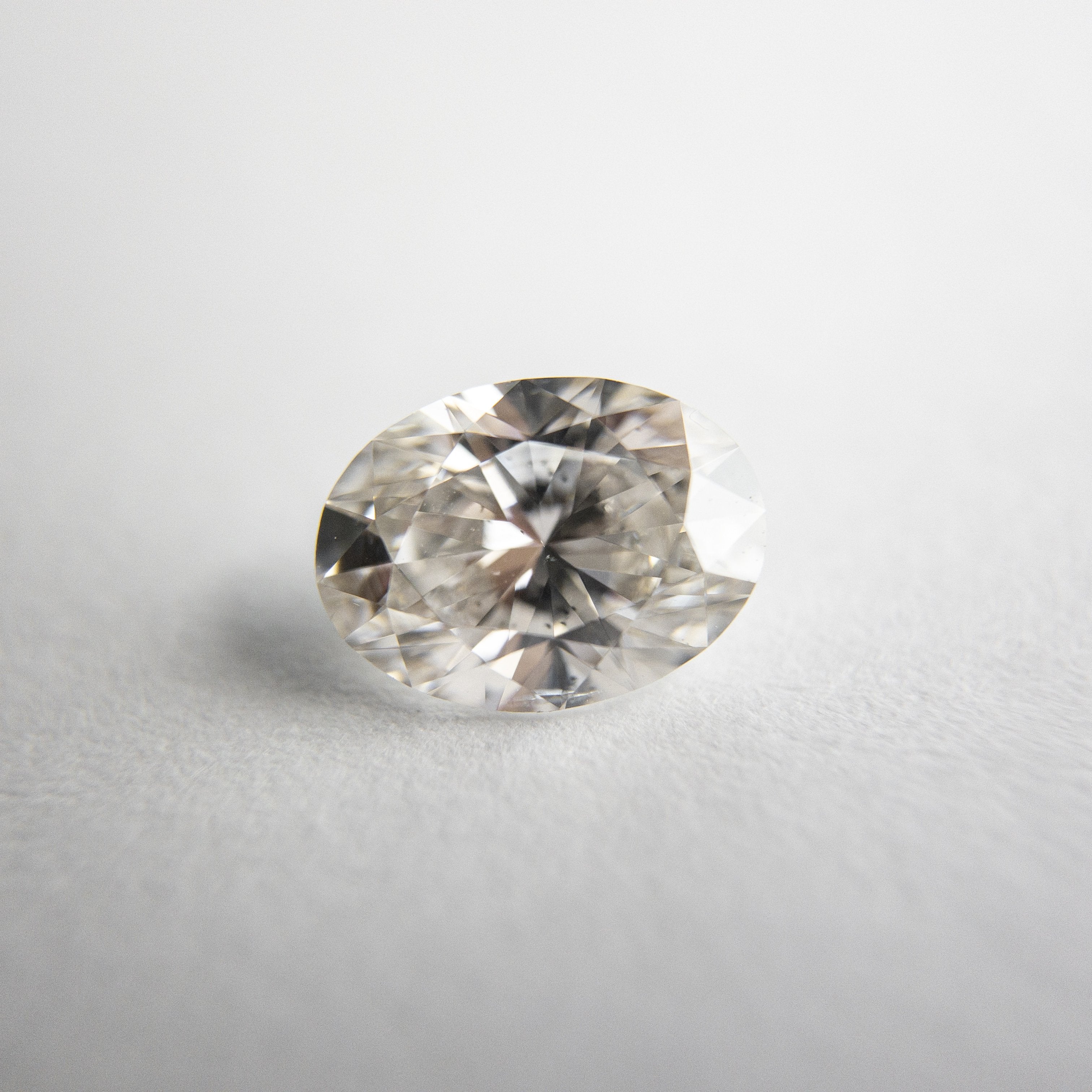 1.02ct 7.68x5.66x3.63mm Oval Brilliant 18244-04