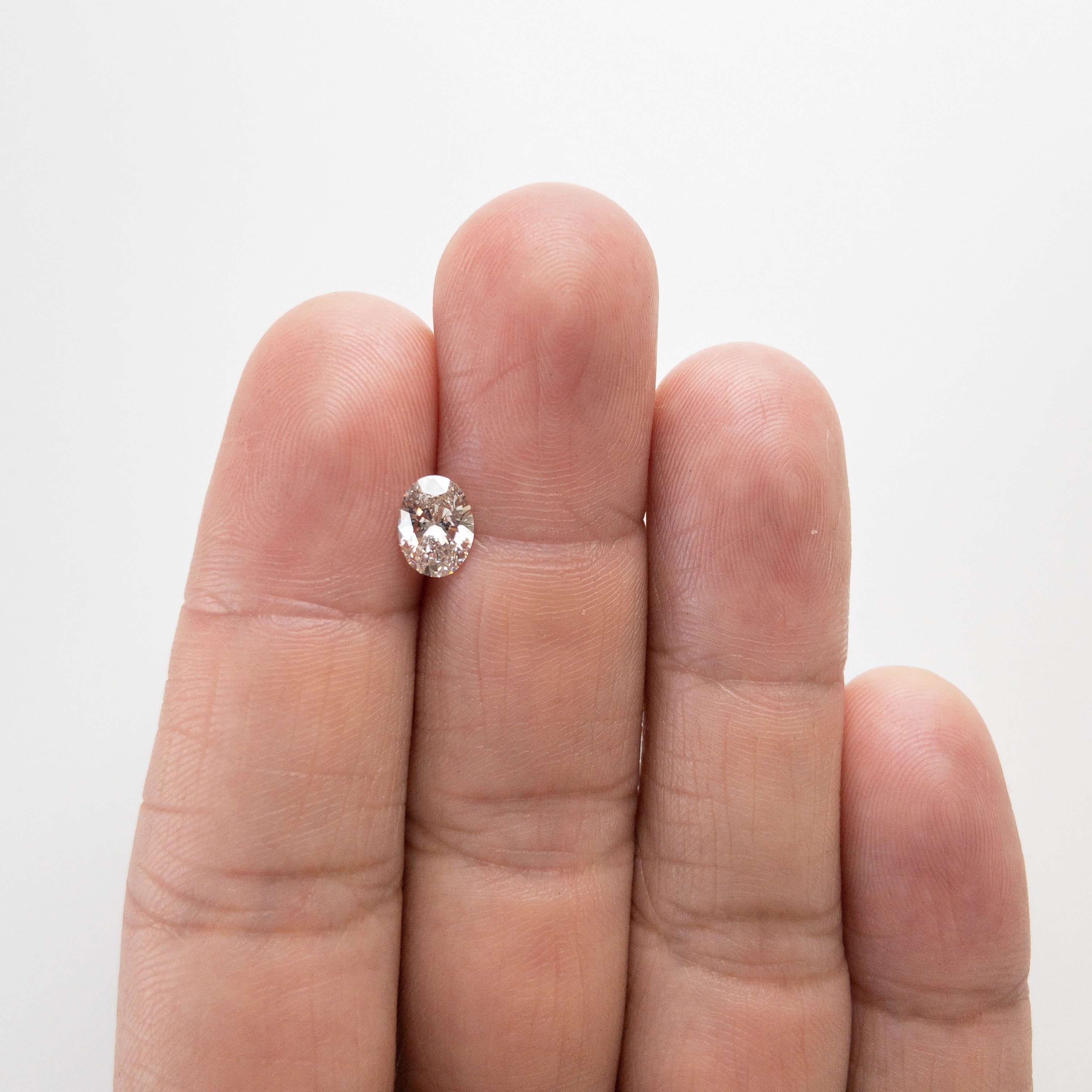 1.02ct 7.68x5.66x3.63mm Oval Brilliant 18244-04