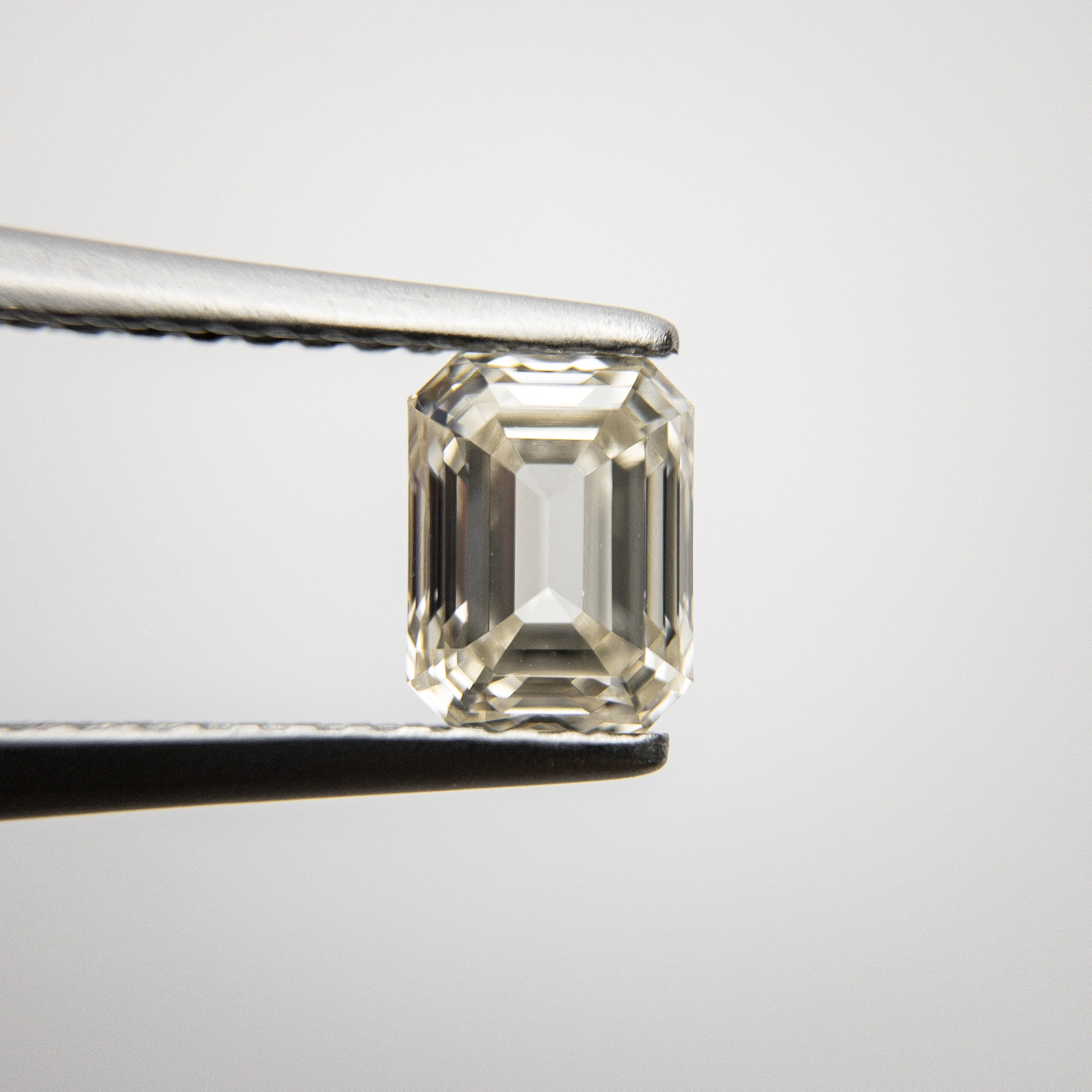 1.01ct 6.21x4.72x3.30mm Emerald Cut 18244-10