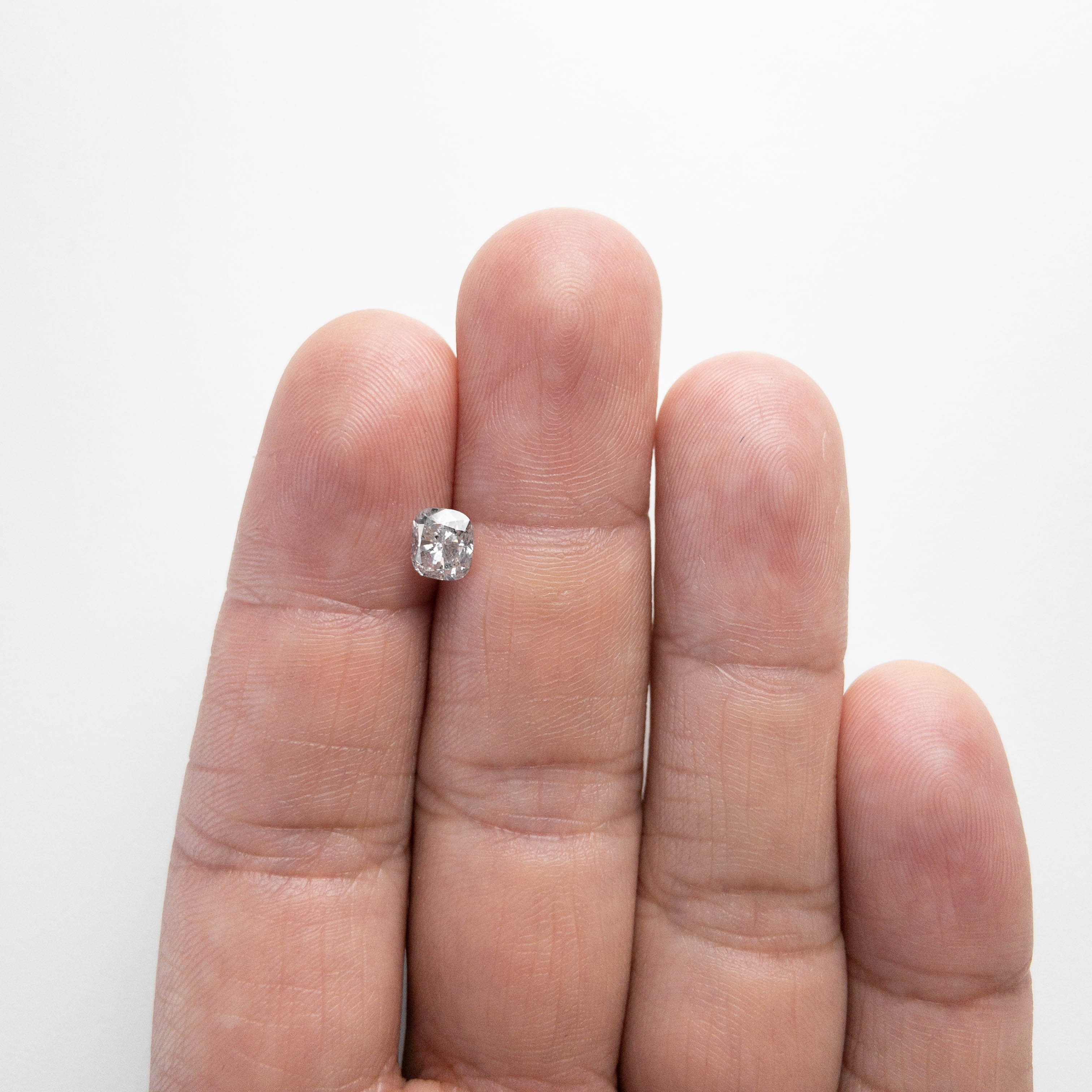 1.05ct 5.94x5.28x3.75mm Cushion Cut 18245-01 hold D889