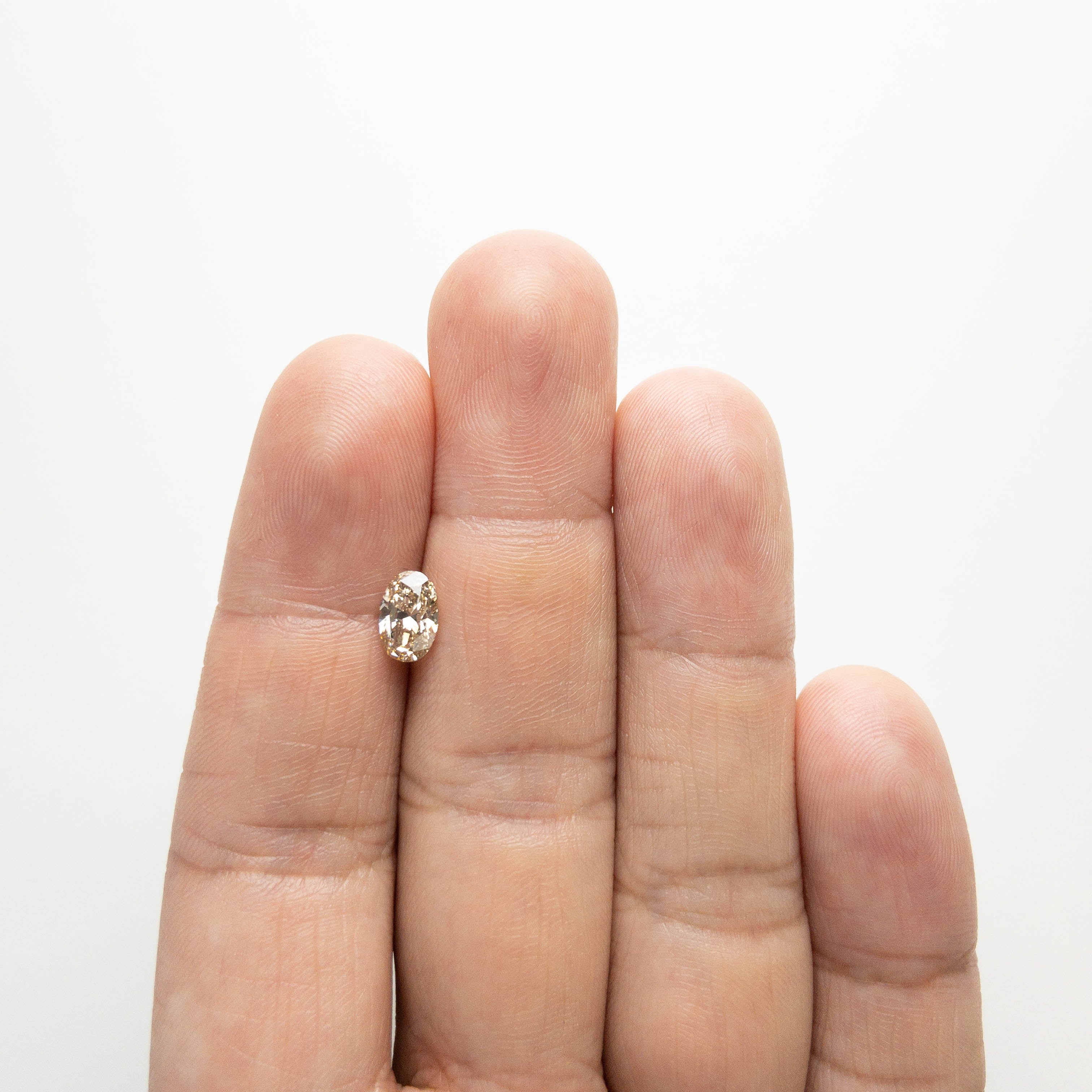 1.09ct 7.96x5.26x3.51mm VS2 Oval Brilliant 18250-01 HOLD D994