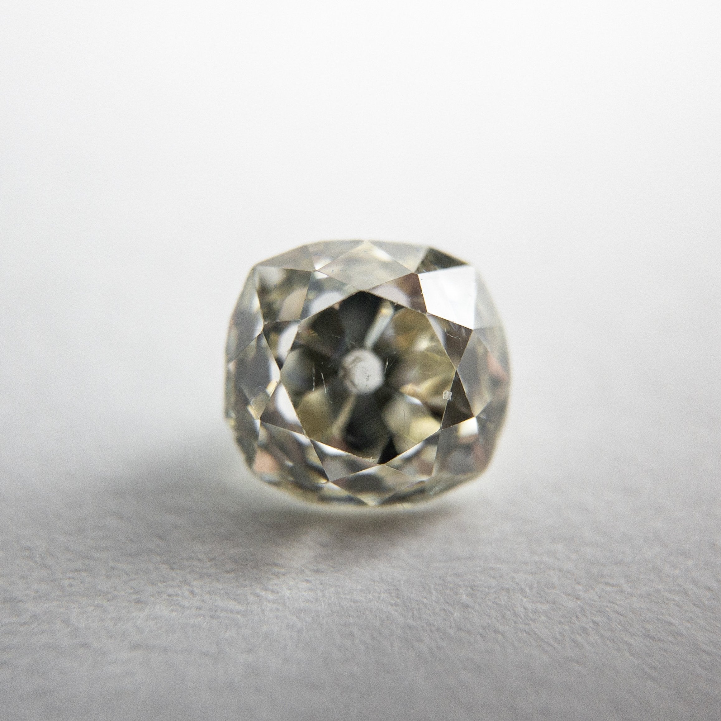 0.98ct 5.77x5.37x4.03mm SI2 O-P Antique Old Mine Cut 18254-04