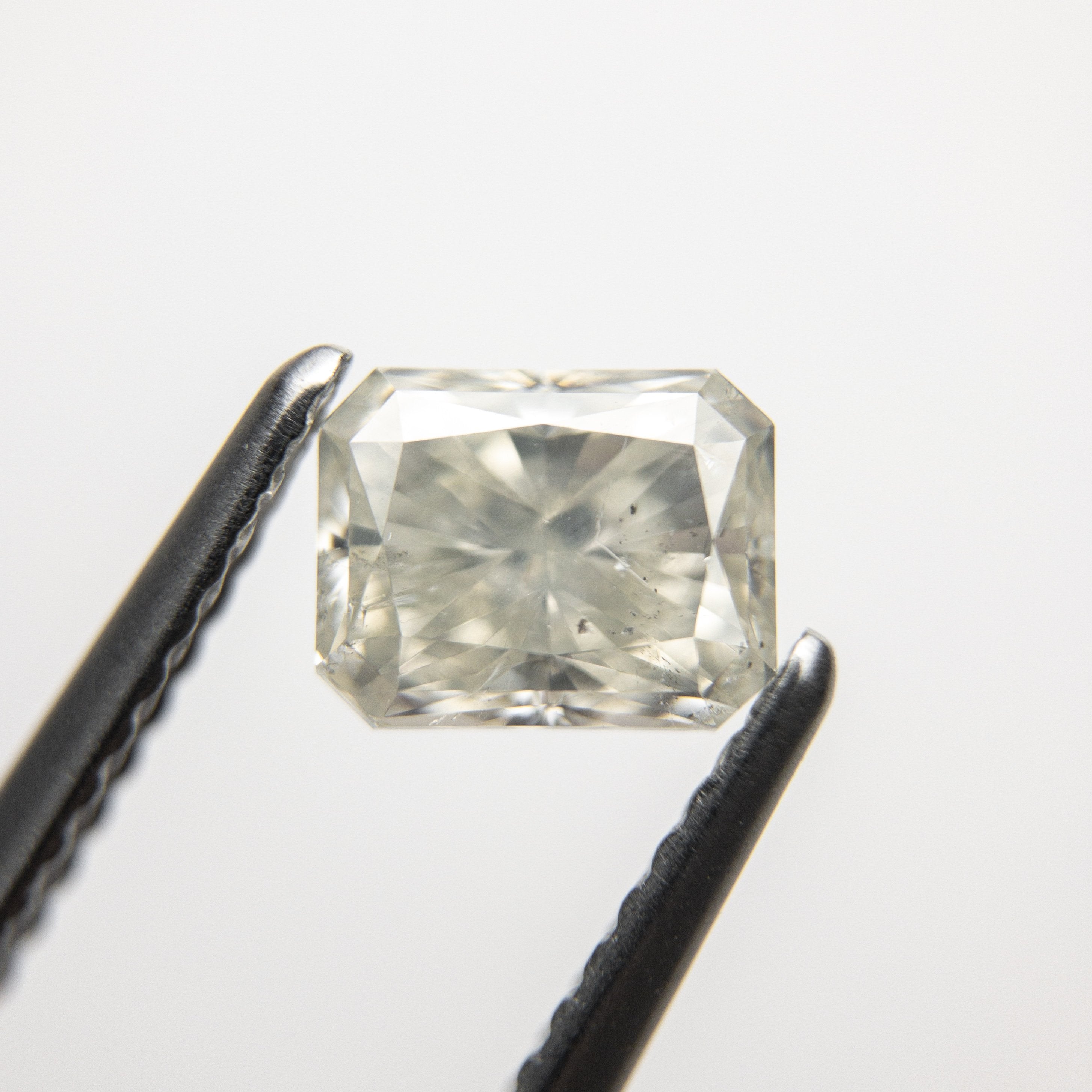 1.00ct 6.16x4.89x3.34mm Radiant Cut 18255-02