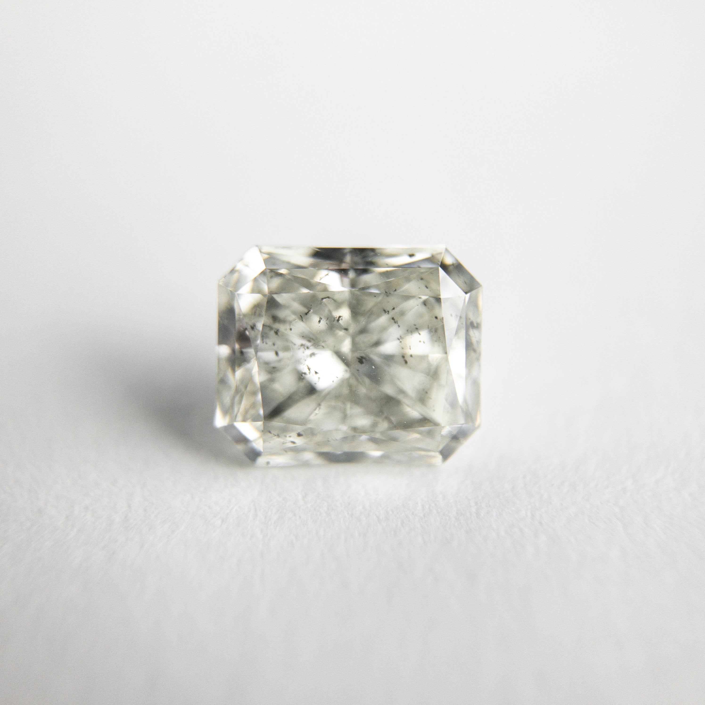 1.01ct 6.13x5.11x3.42mm Radiant Cut 18266-01