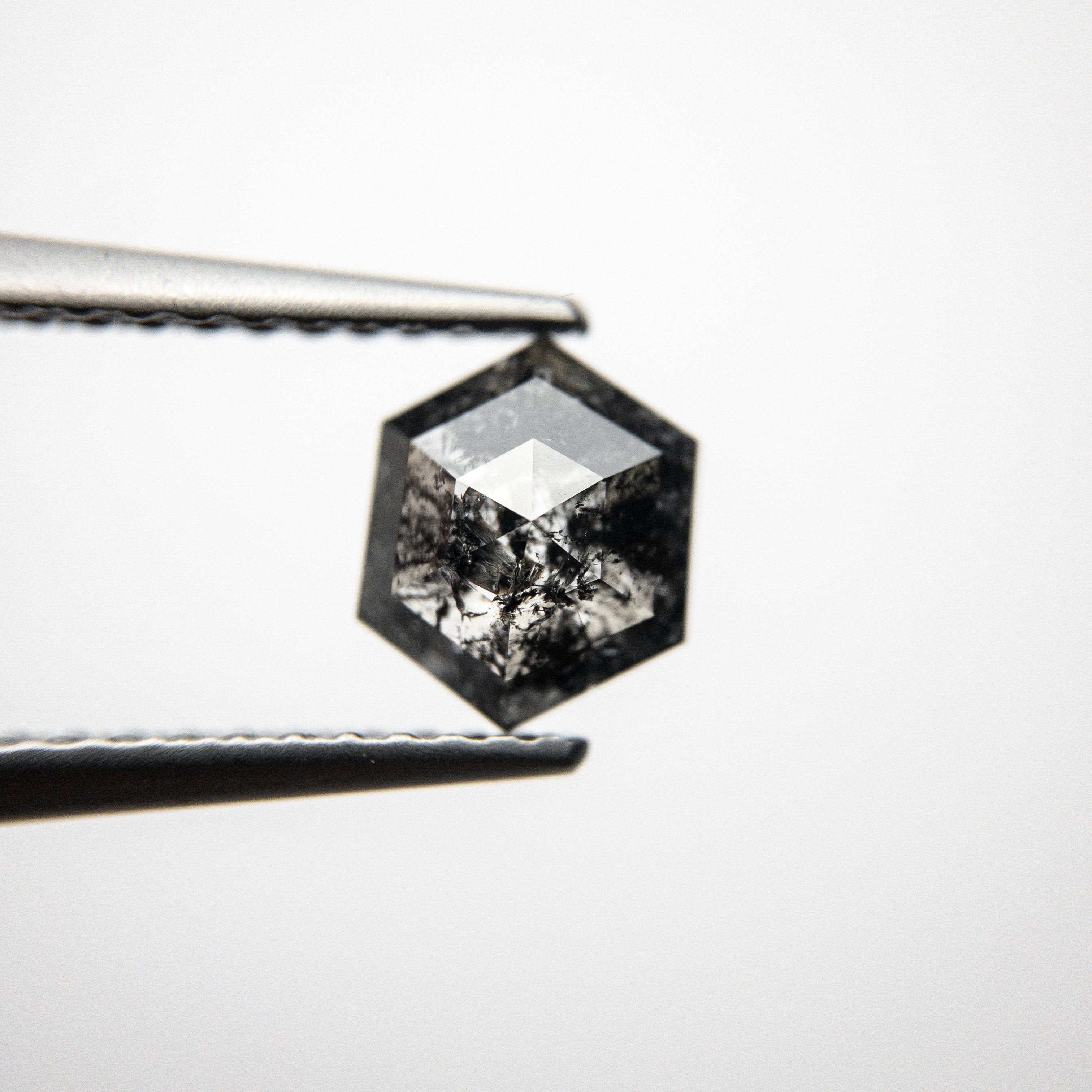 0.86ct 6.98x5.80x2.73mm Hexagon Rosecut 18313-03 hold D1351