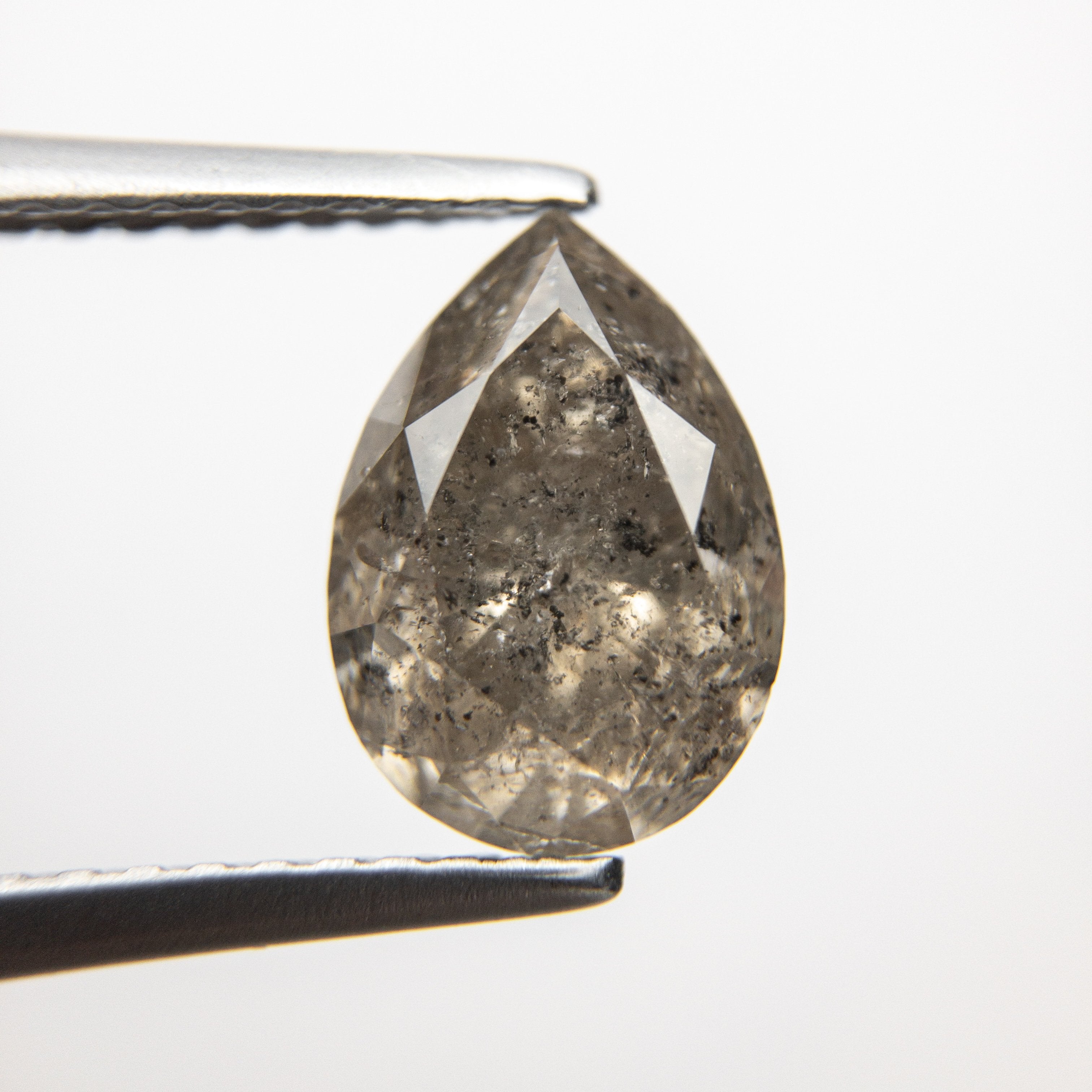 2.21ct 9.57x6.81x5.30mm Pear Brilliant Cut 18316-01 hold D1285