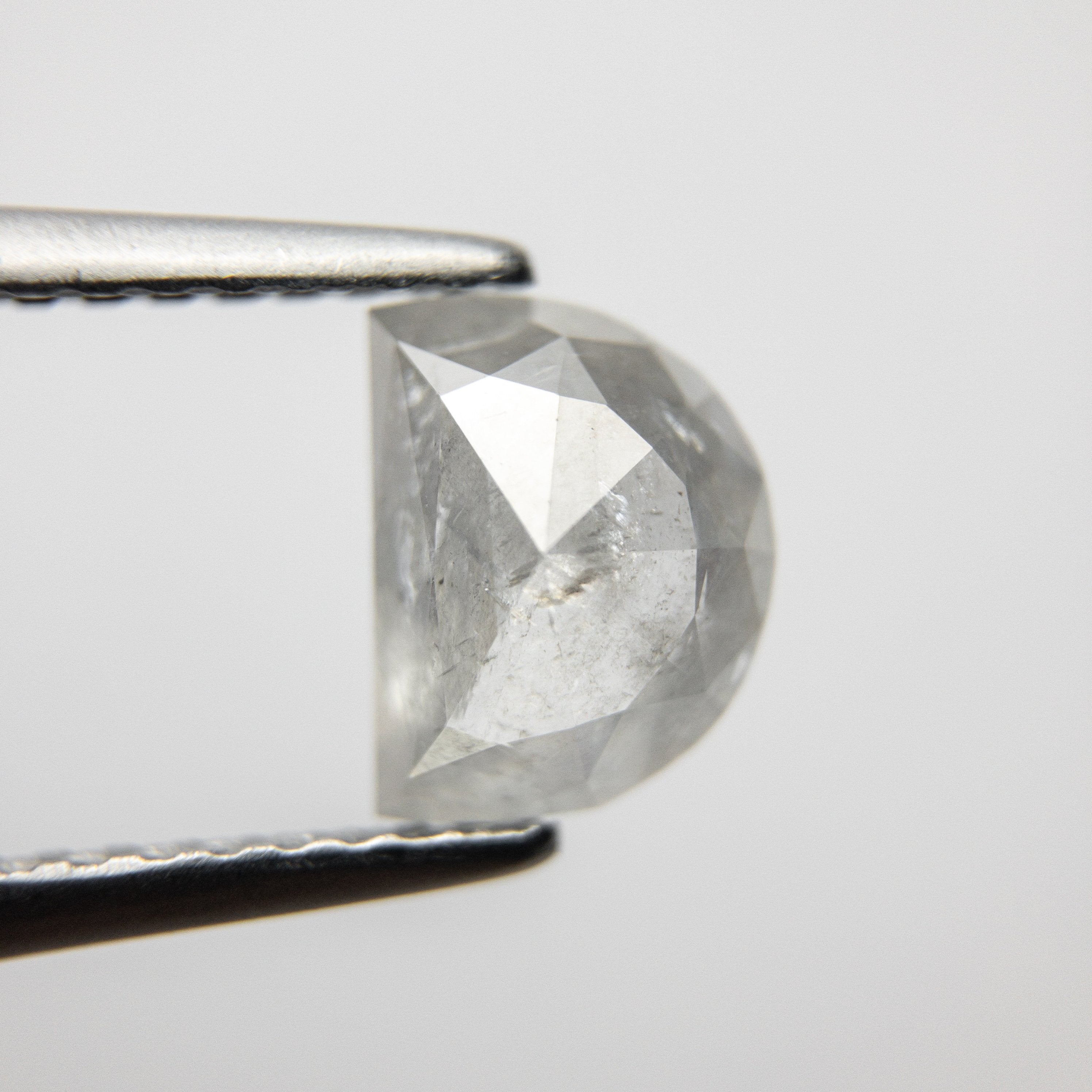 1.03ct 7.52x5.74x2.86mm Half Moon Rosecut 18351-13 hold D1425