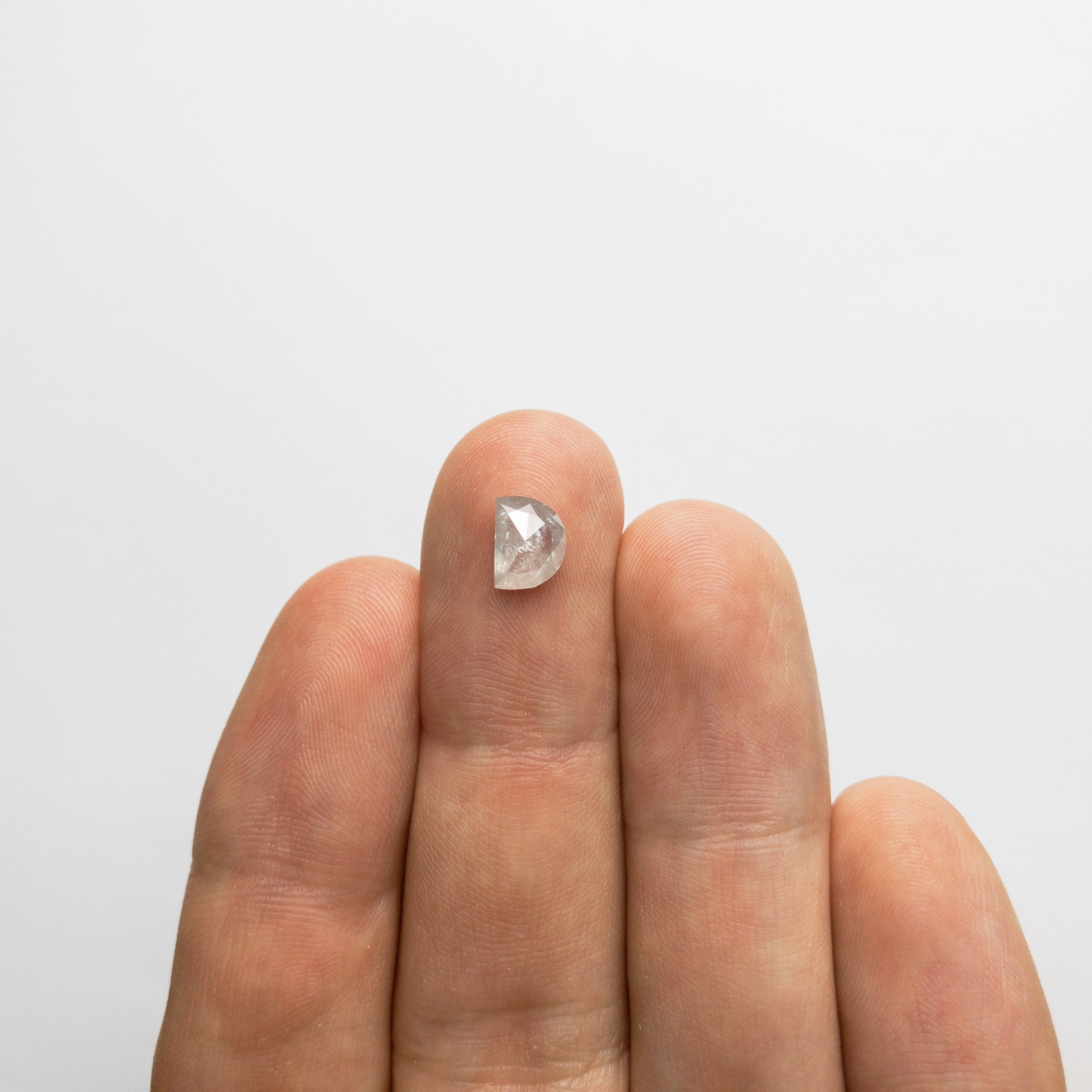 1.03ct 7.52x5.74x2.86mm Half Moon Rosecut 18351-13 hold D1425