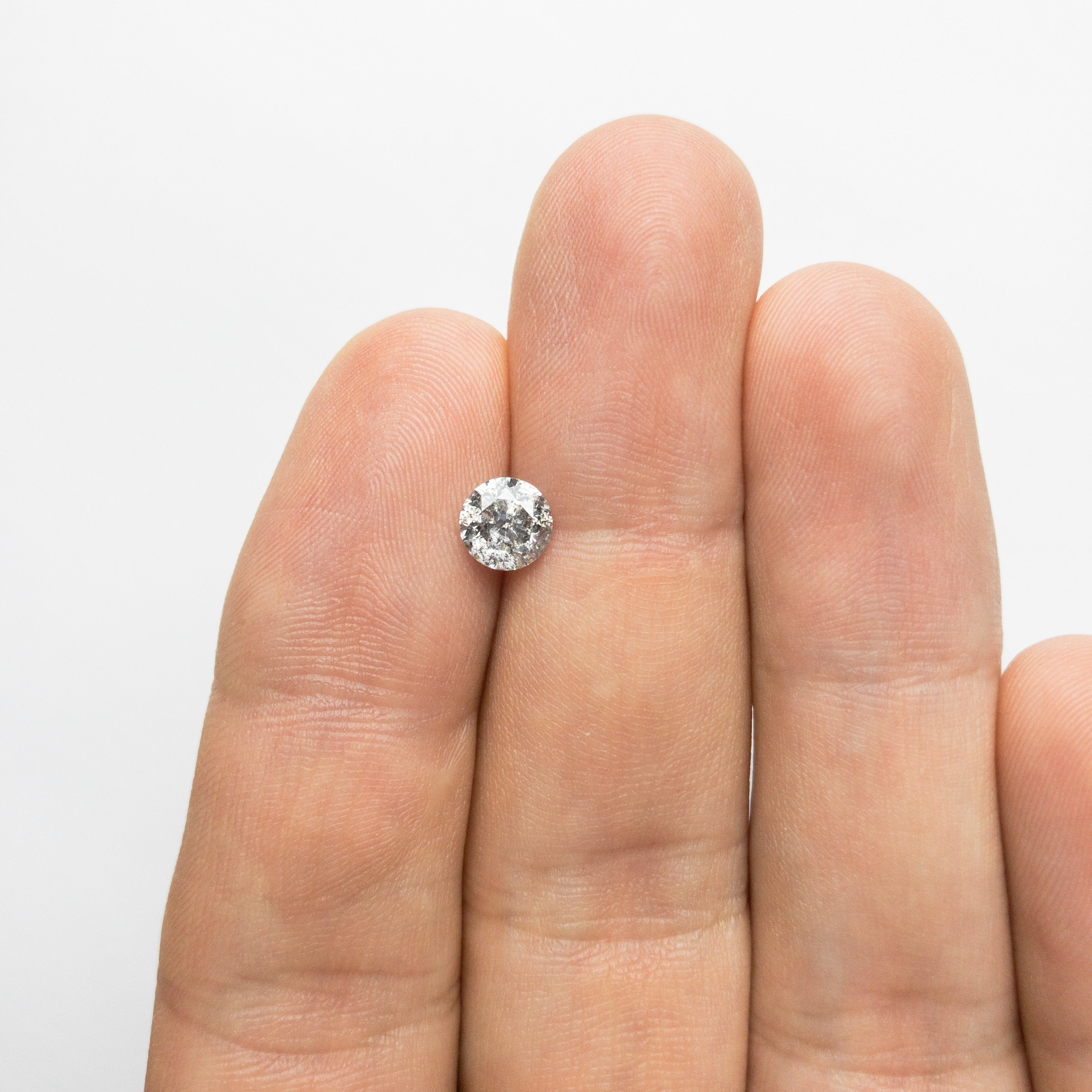 1.03ct 6.06x6.03x4.09mm Round Brilliant 18354-03 hold D1319