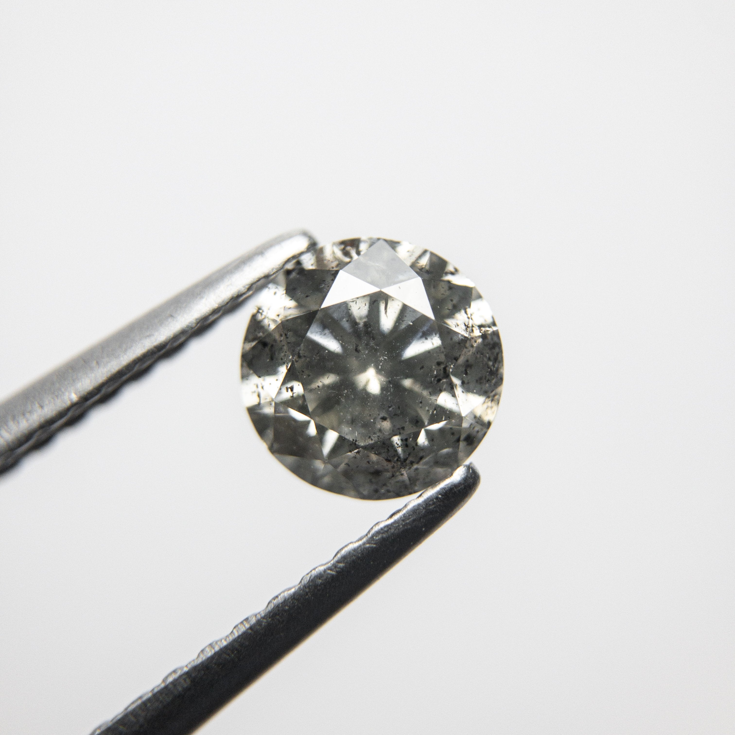 0.86ct 5.88x5.84x3.74mm Round Brilliant 18357-01