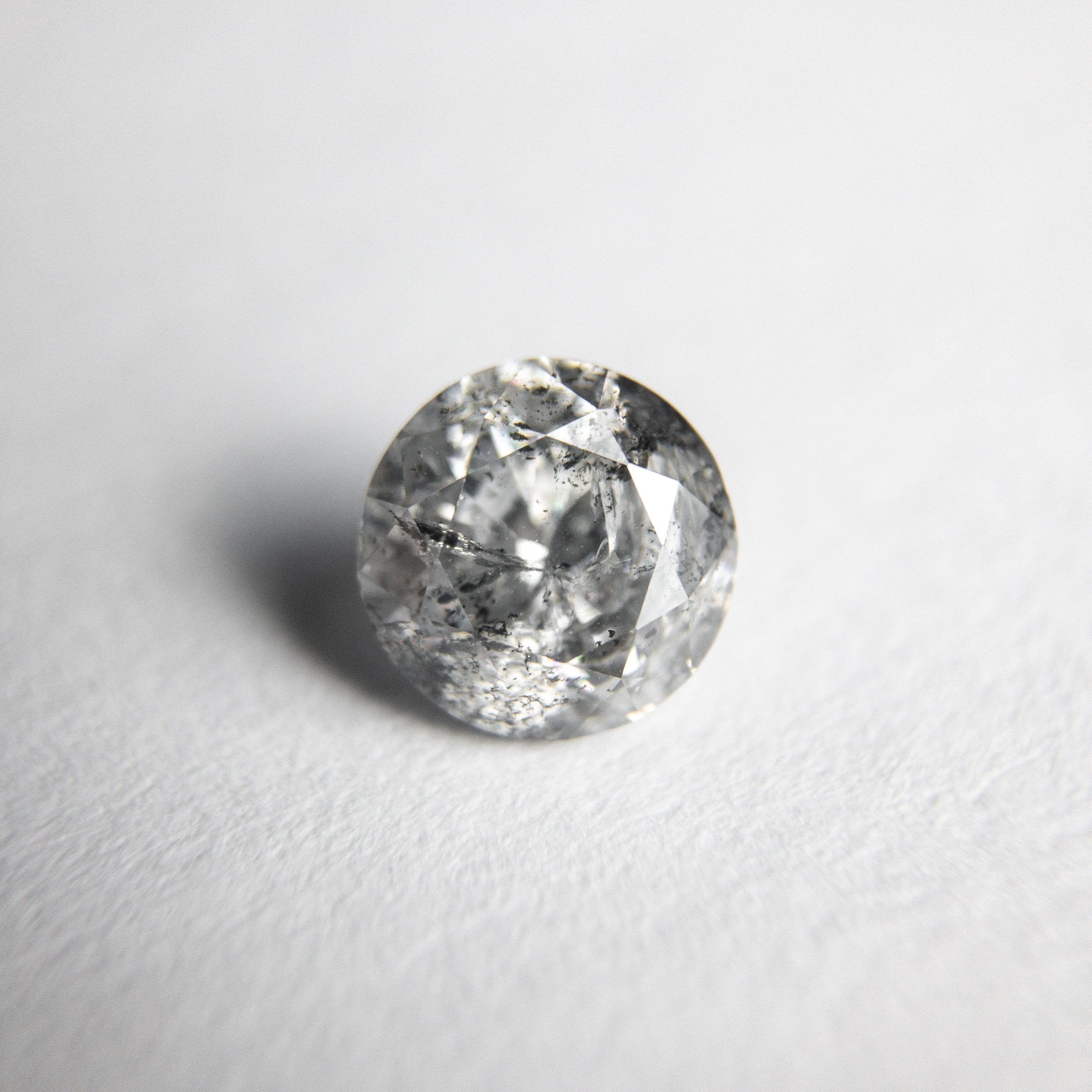 0.84ct 5.82x5.77x3.74mm Round Brilliant 18357-08 hold D1523