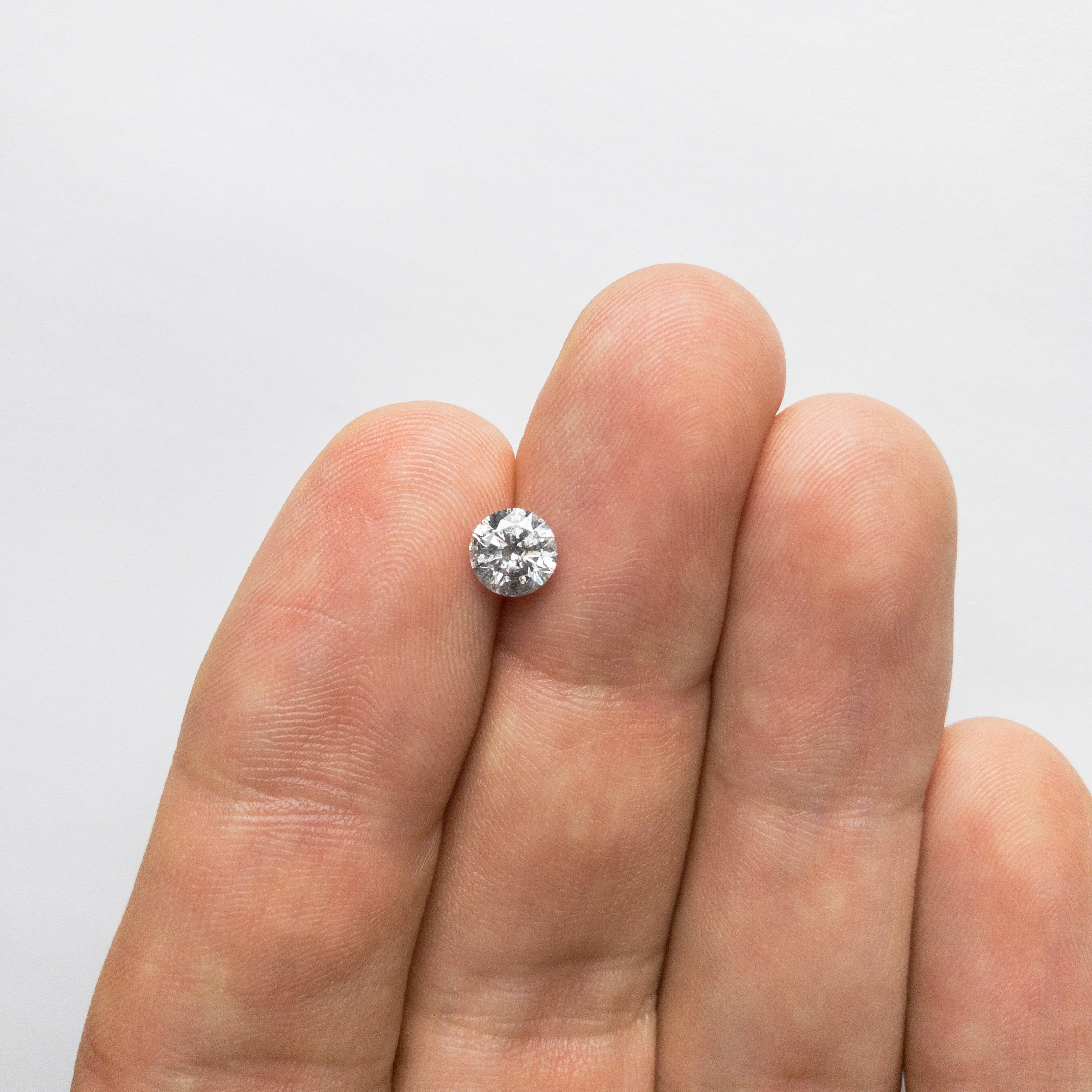 0.71ct 5.74x5.70x3.41mm Round Brilliant 18357-15
