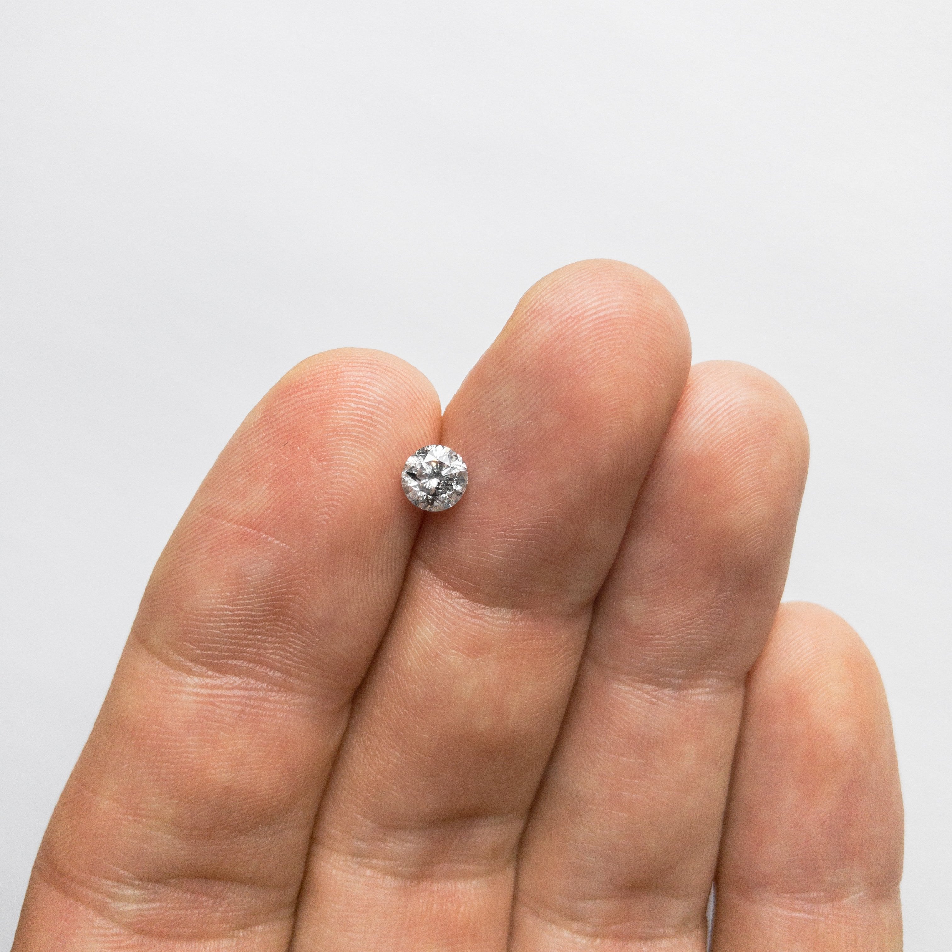 0.57ct 5.12x5.03x3.35mm Round Brilliant 18357-17 HOLD D1353