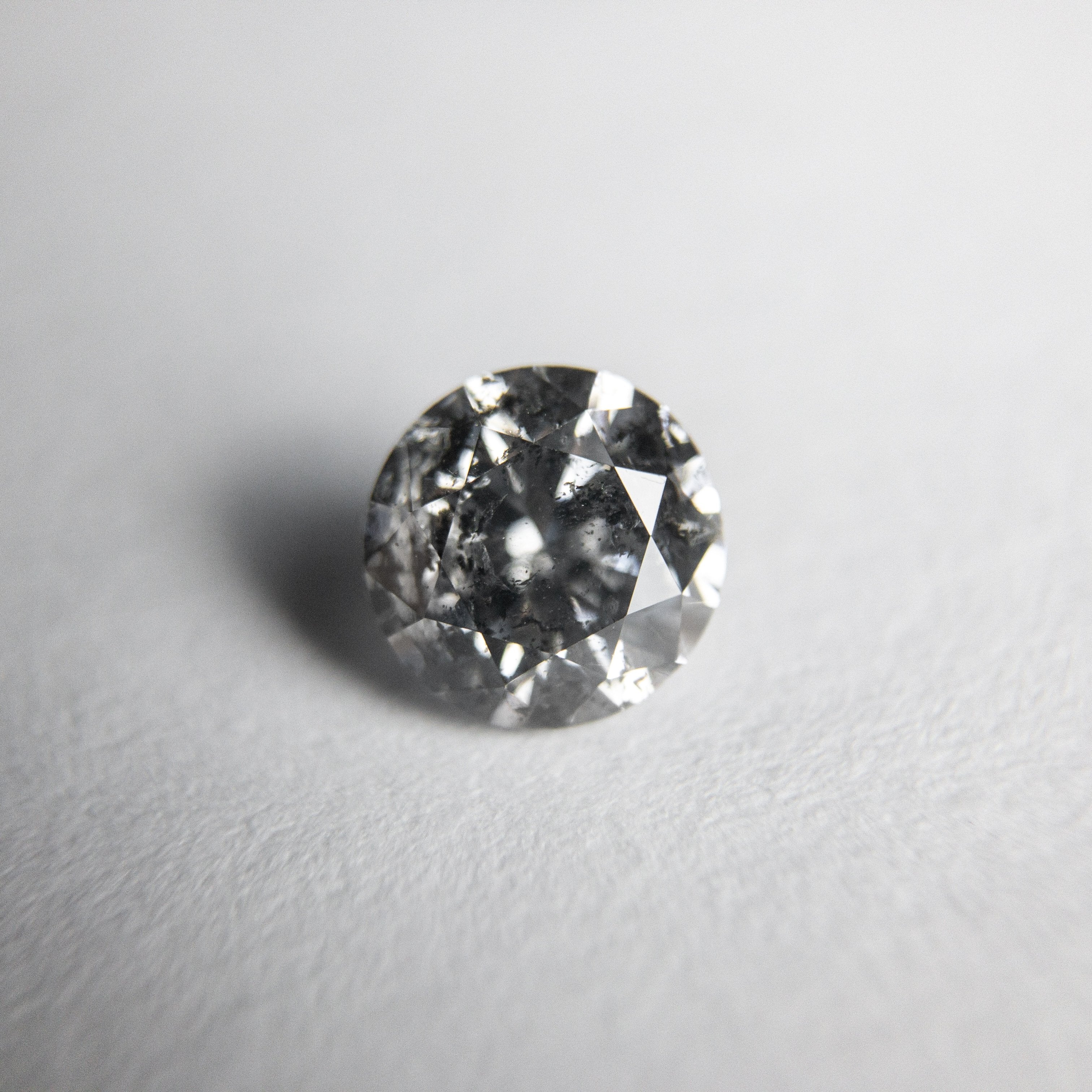 0.71ct 5.56x5.52x3.54mm Round Brilliant 18357-18