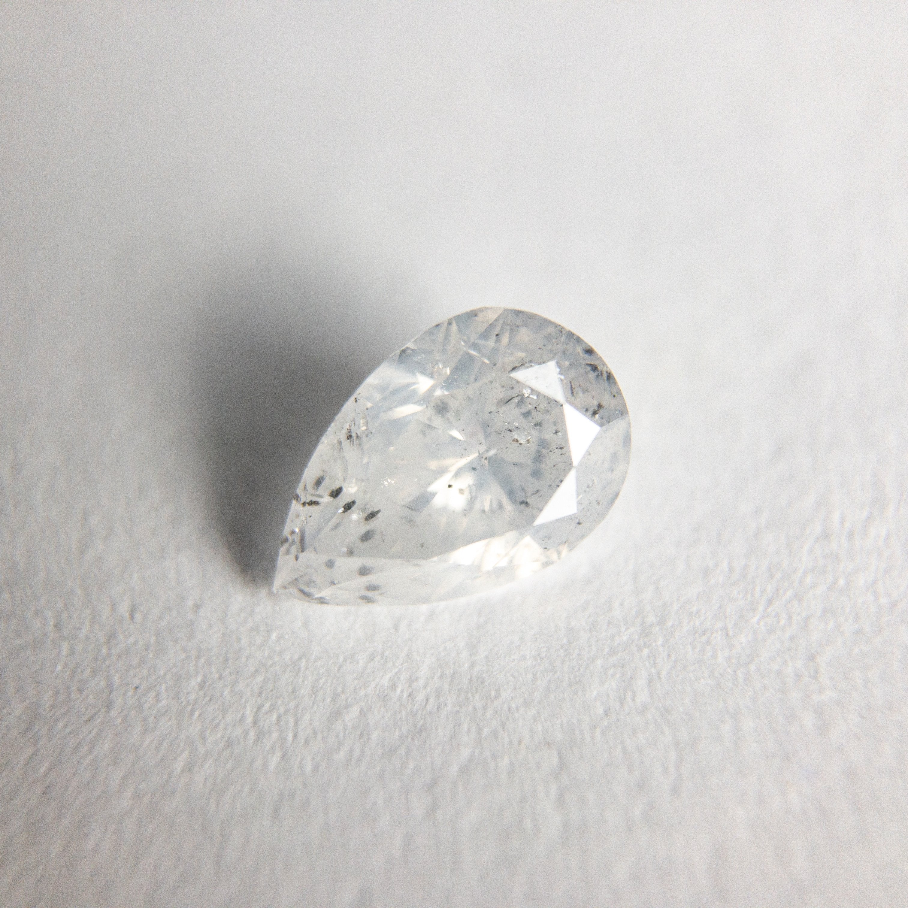 0.61ct 6.97x4.67x3.07mm Pear Brilliant 18361-02 Hold D1547