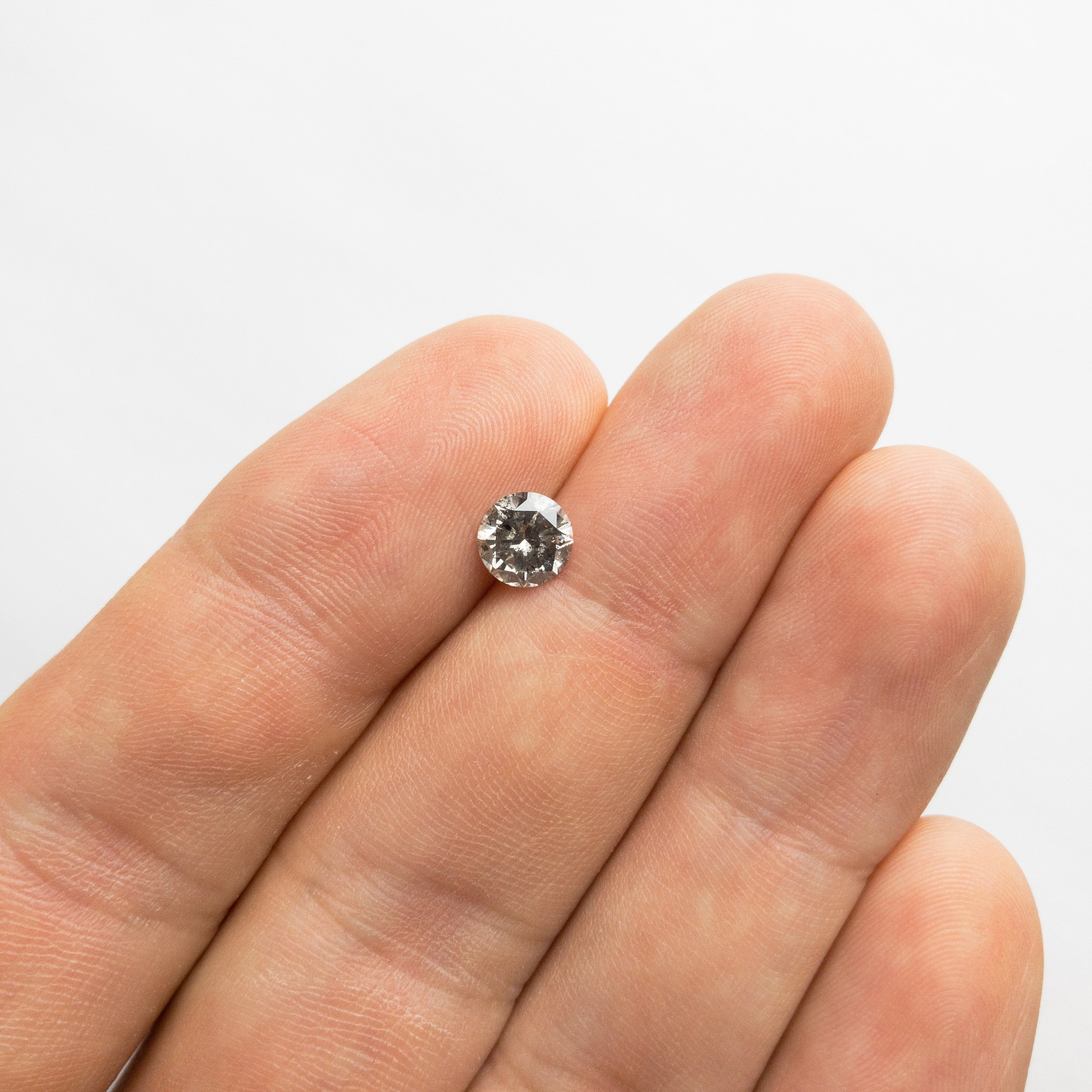 0.99ct 6.41x6.32x3.82mm Round Brilliant 18362-05 hold D1507