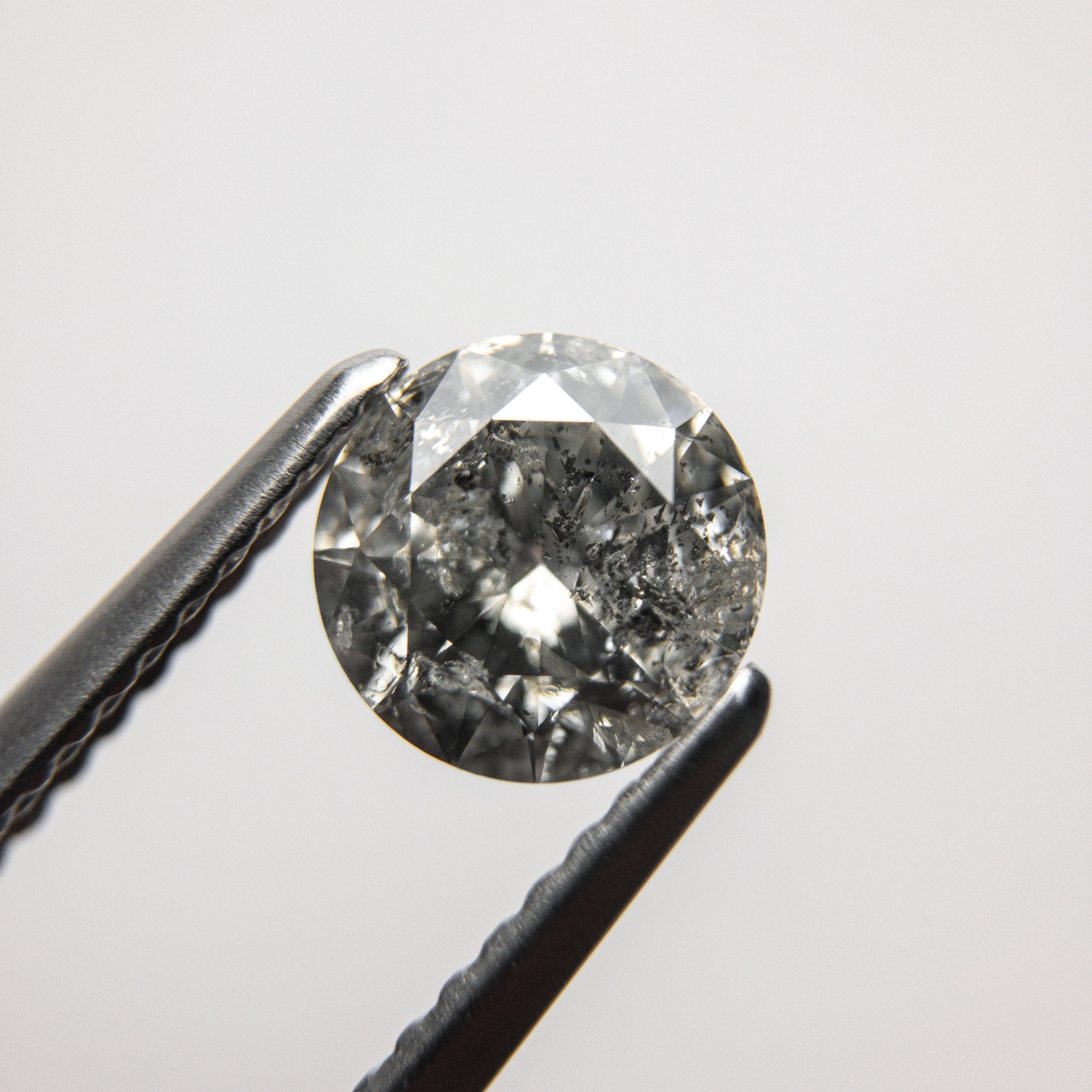 0.95ct 6.47x6.46x3.68mm Round Brilliant 18362-07 hold D1685