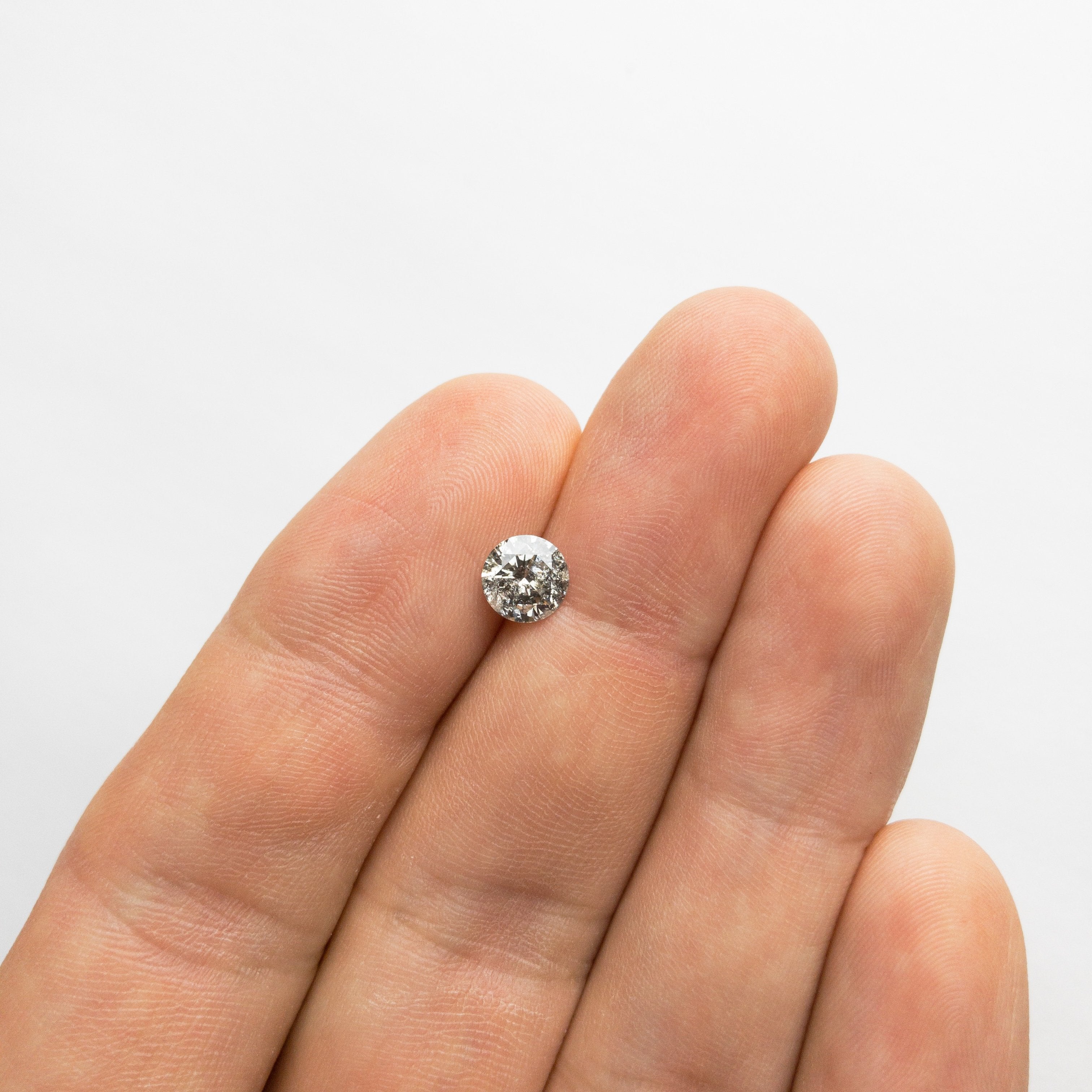 0.95ct 6.47x6.46x3.68mm Round Brilliant 18362-07 hold D1685