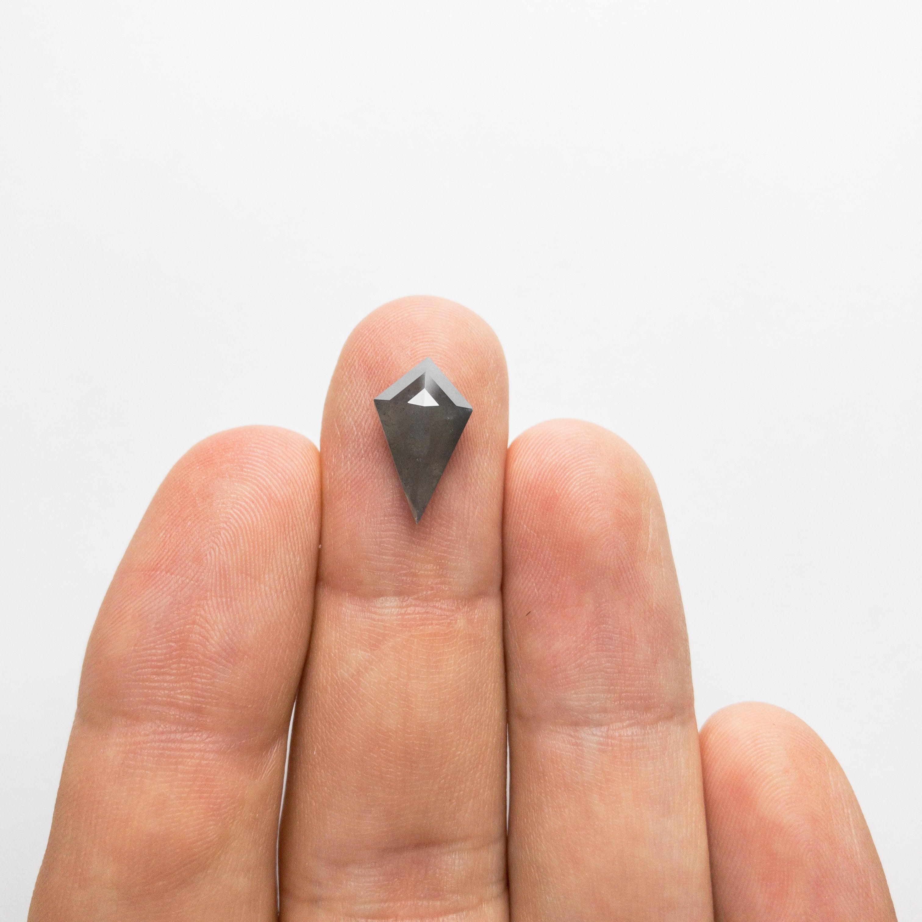 2.89ct 14.61x8.67x4.16mm Kite Rosecut 18363-01