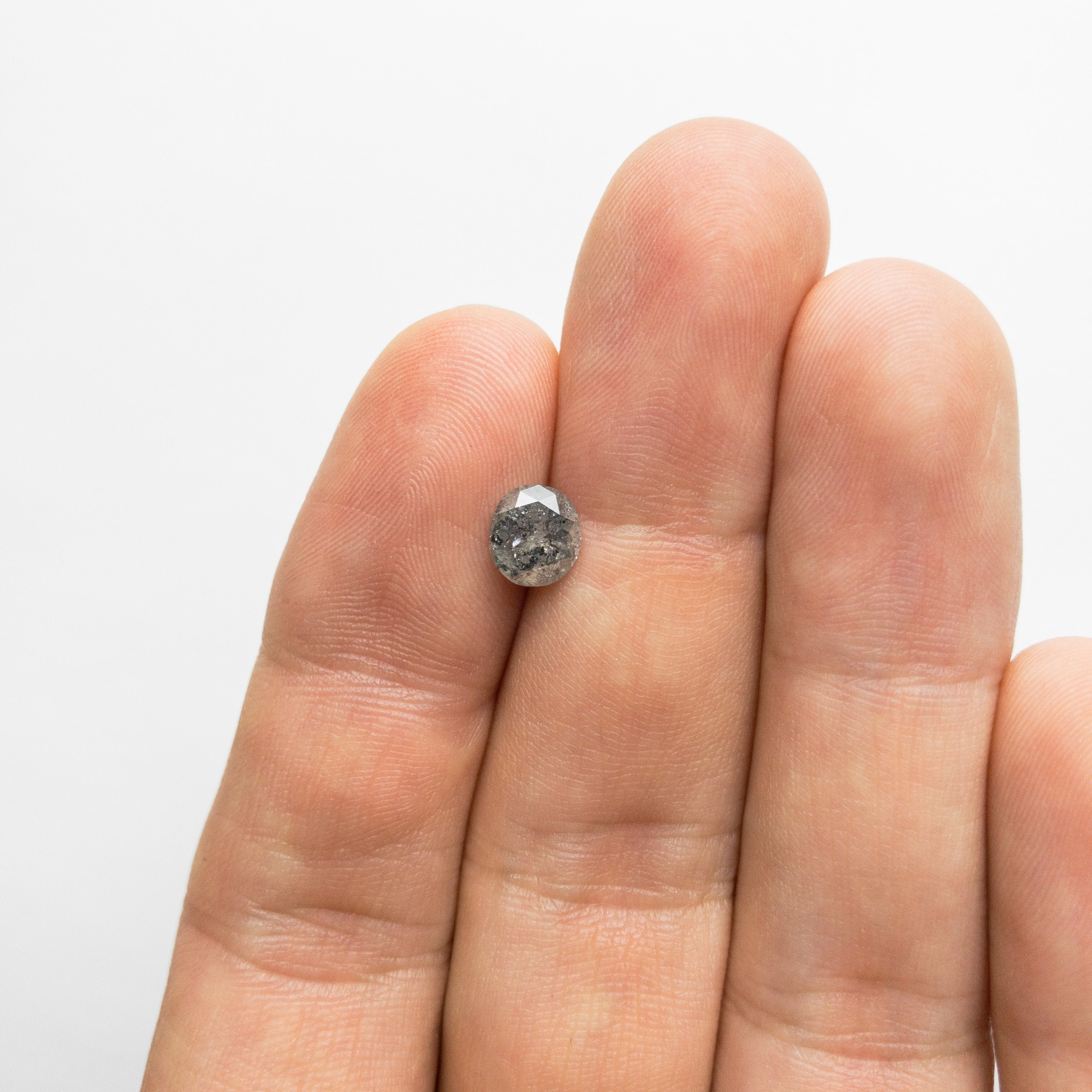 1.34ct 6.93x6.28x4.44mm Oval Brilliant 18367-06 HOLD D1264