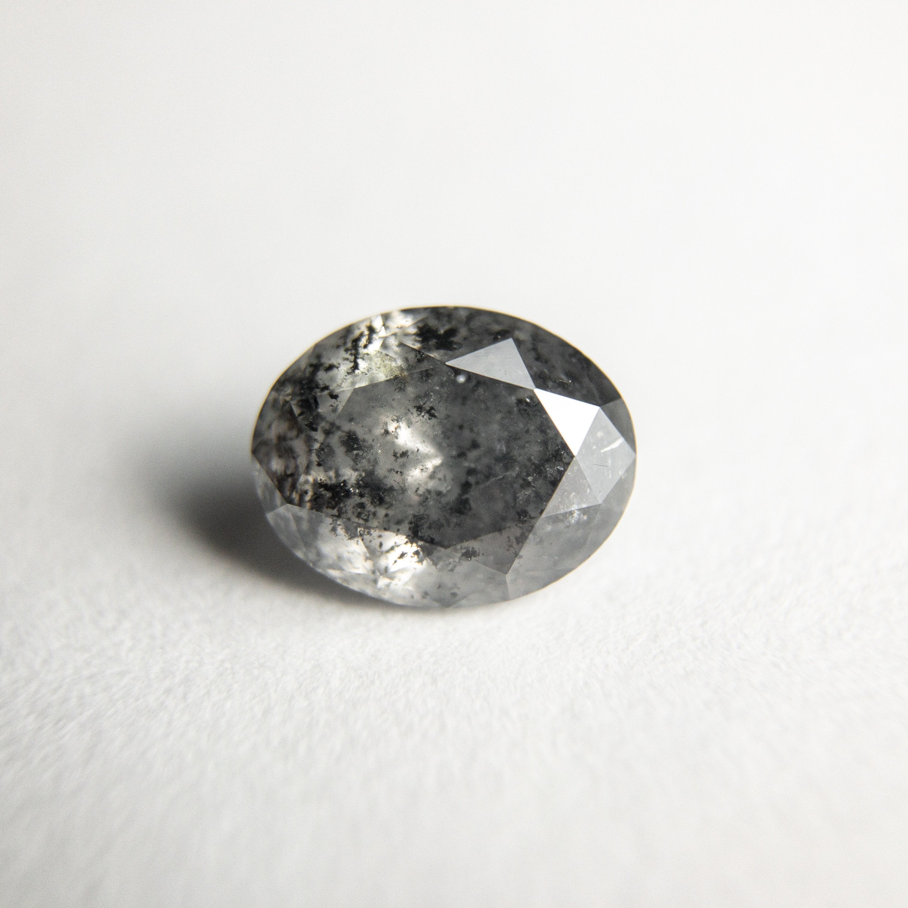 0.95ct 6.94x5.49x3.58mm Oval Brilliant 18367-08