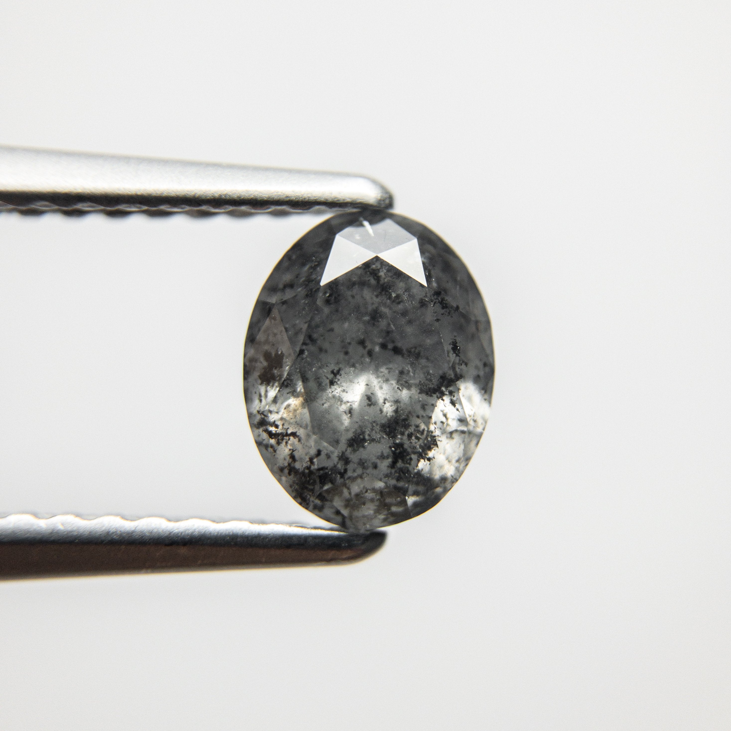 0.95ct 6.94x5.49x3.58mm Oval Brilliant 18367-08