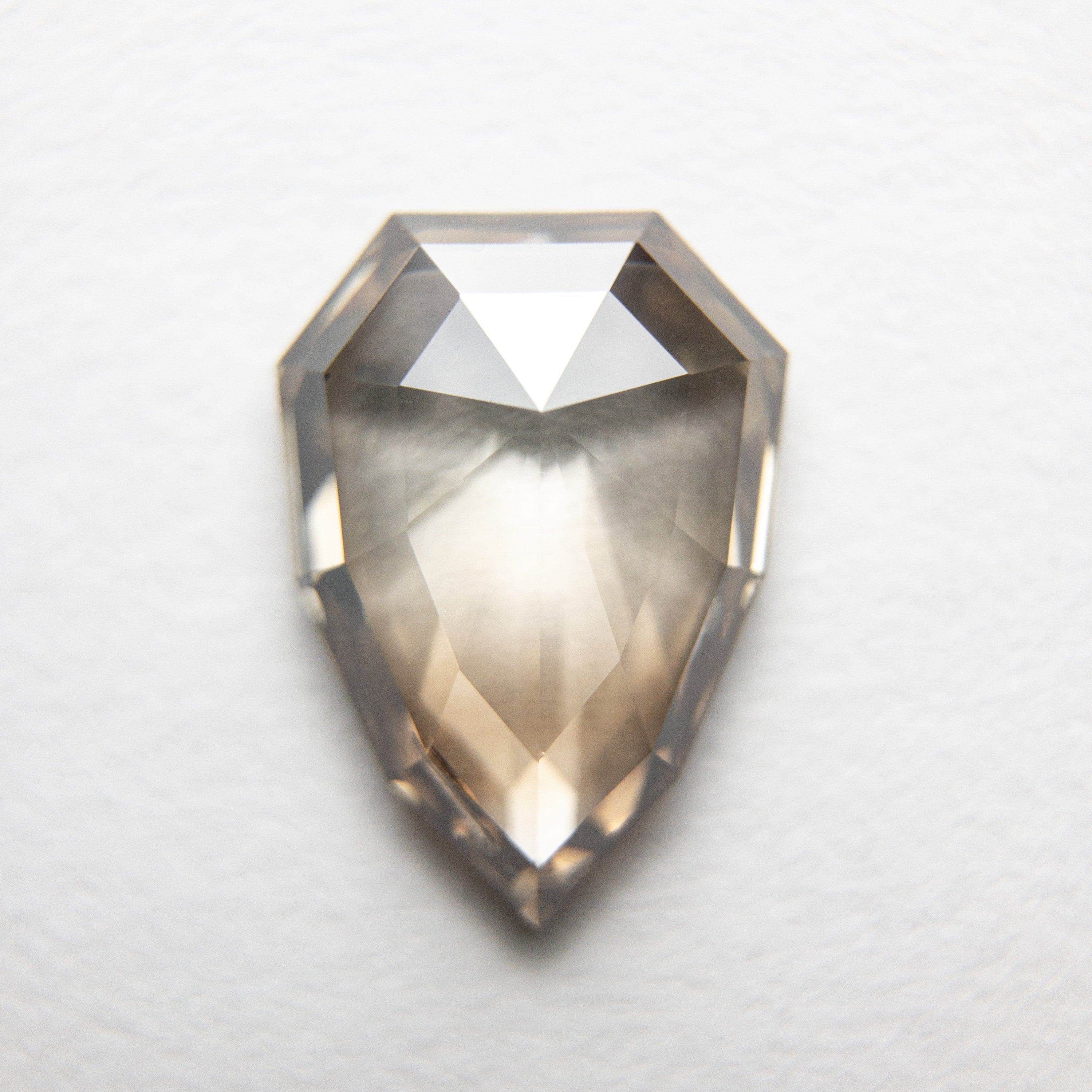 1.64ct 10.31x7.46x2.62mm Shield Rosecut 18369-12 hold D1522