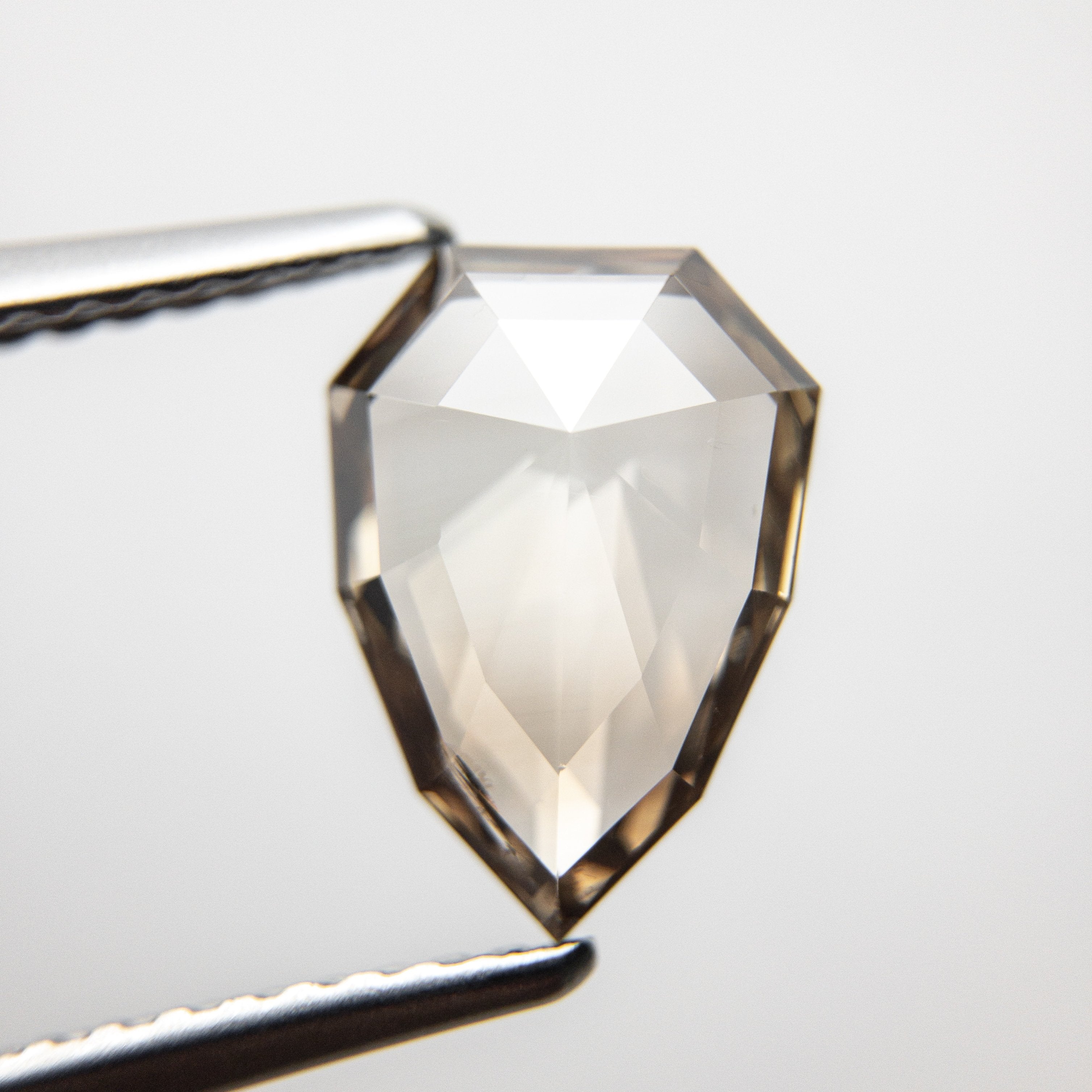 1.64ct 10.31x7.46x2.62mm Shield Rosecut 18369-12 hold D1522