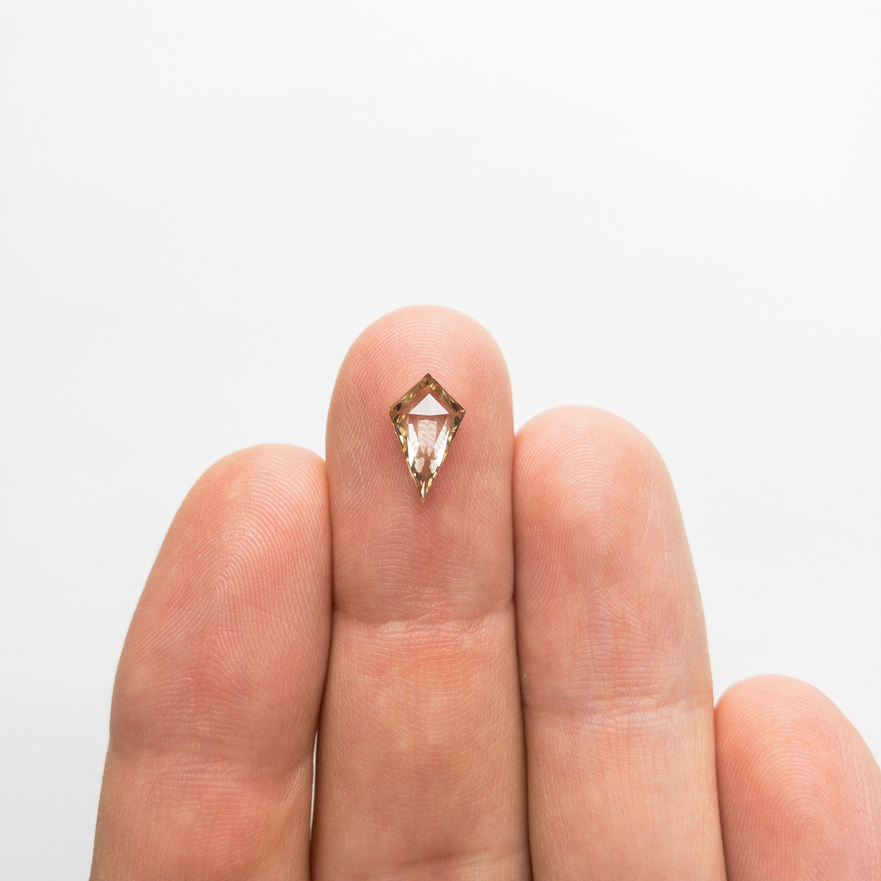 1.01ct 11.12x6.70x2.47mm Kite Rosecut 18369-21