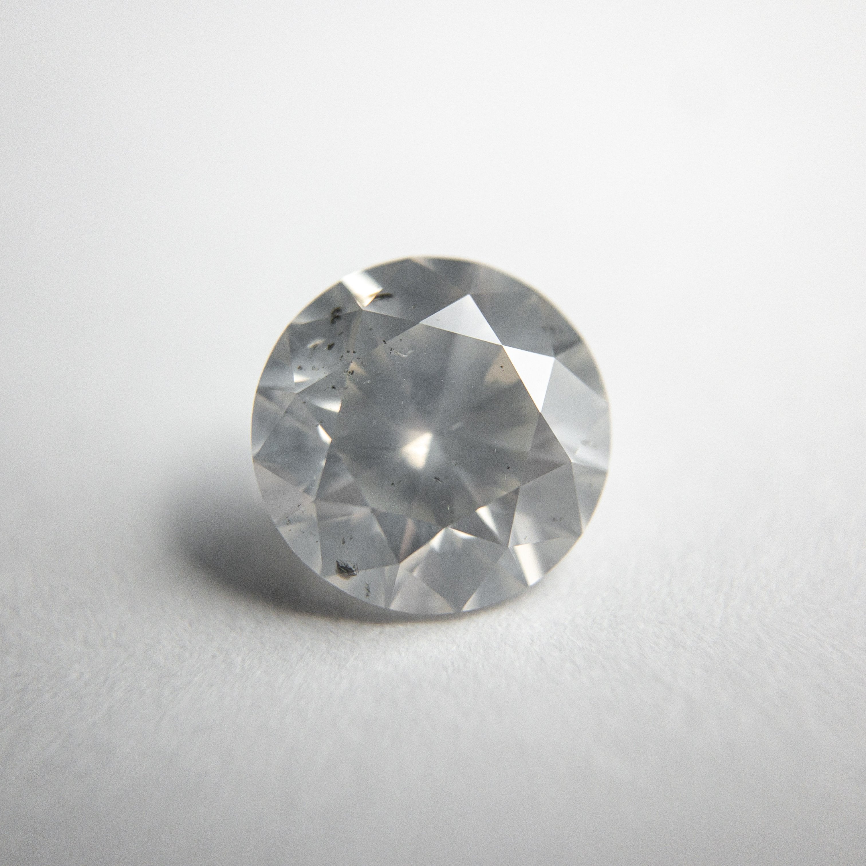 1.80ct 7.67x7.73x4.80mm Silver Grey Round Brilliant 18370-01