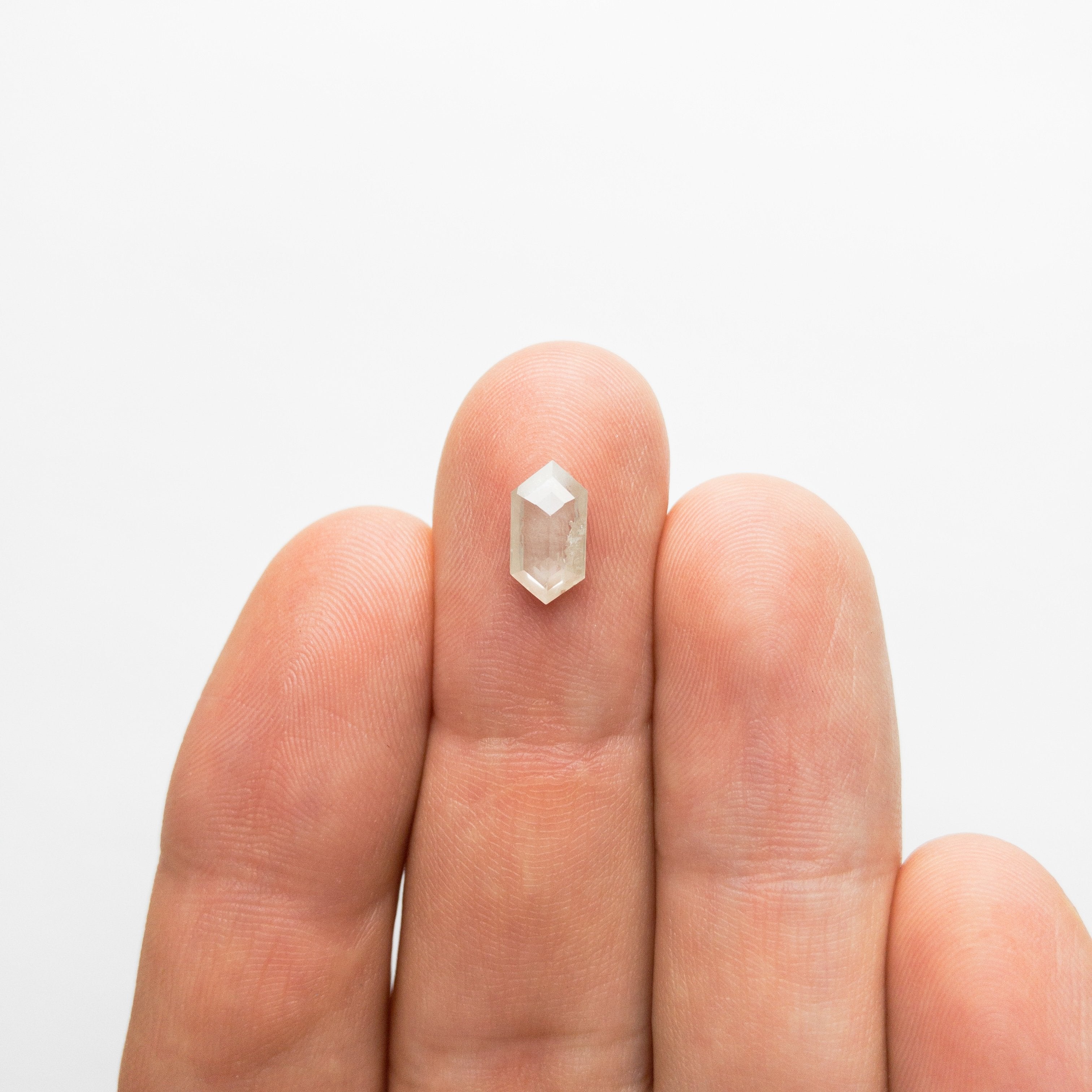 1.17ct 9.74x5.18x2.59mm Hexagon Rosecut 18386-07 hold D1688