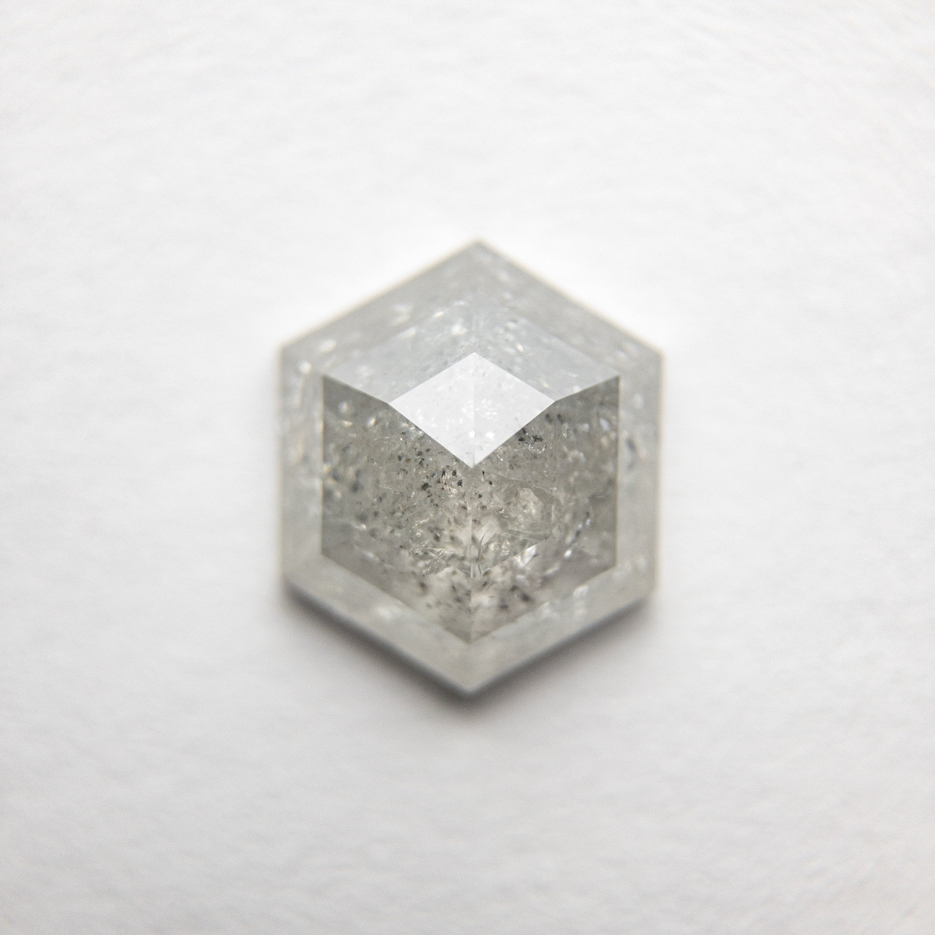 1.52ct 8.23x6.95x3.19mm Hexagon Rosecut 18386-09 hold D1855