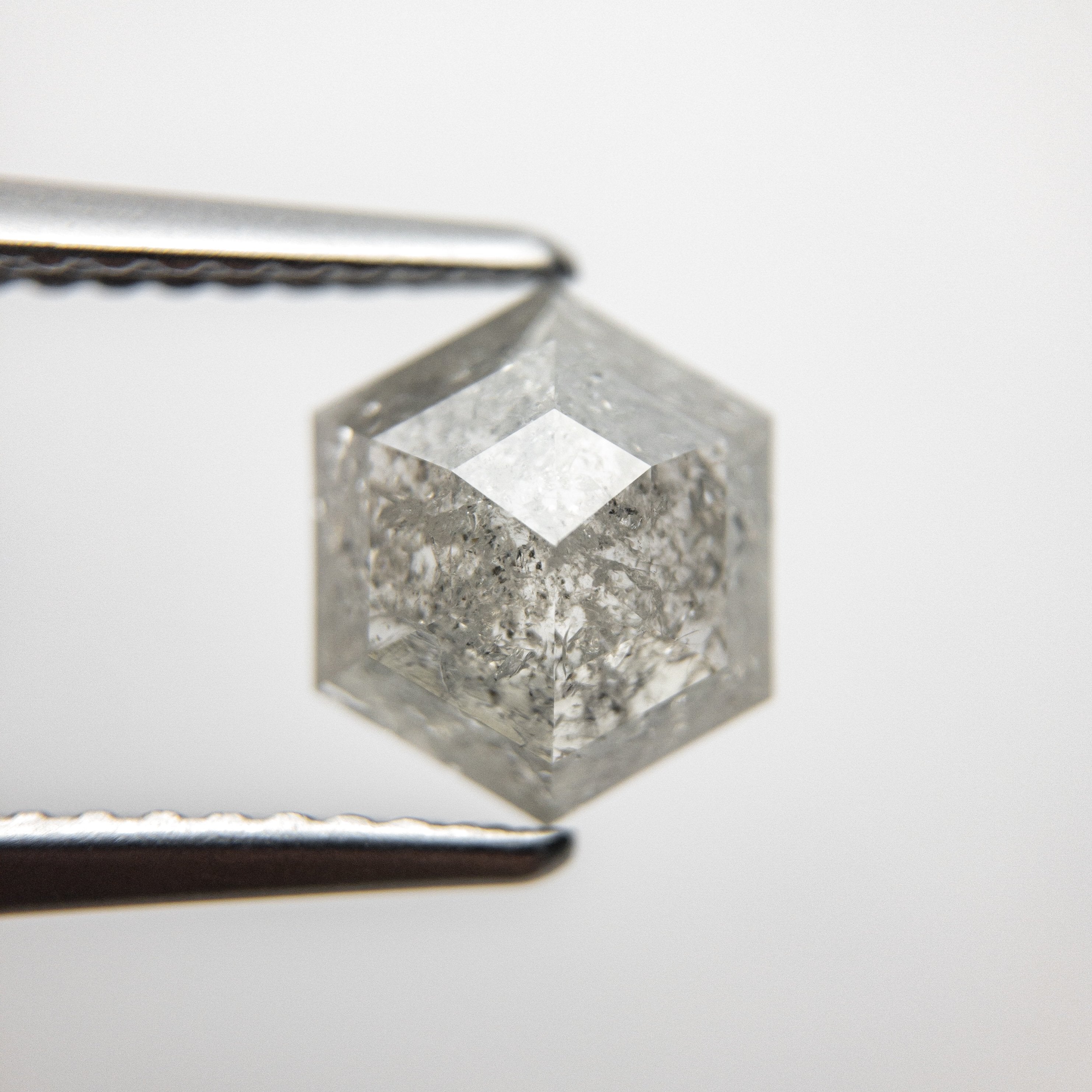 1.52ct 8.23x6.95x3.19mm Hexagon Rosecut 18386-09 hold D1855