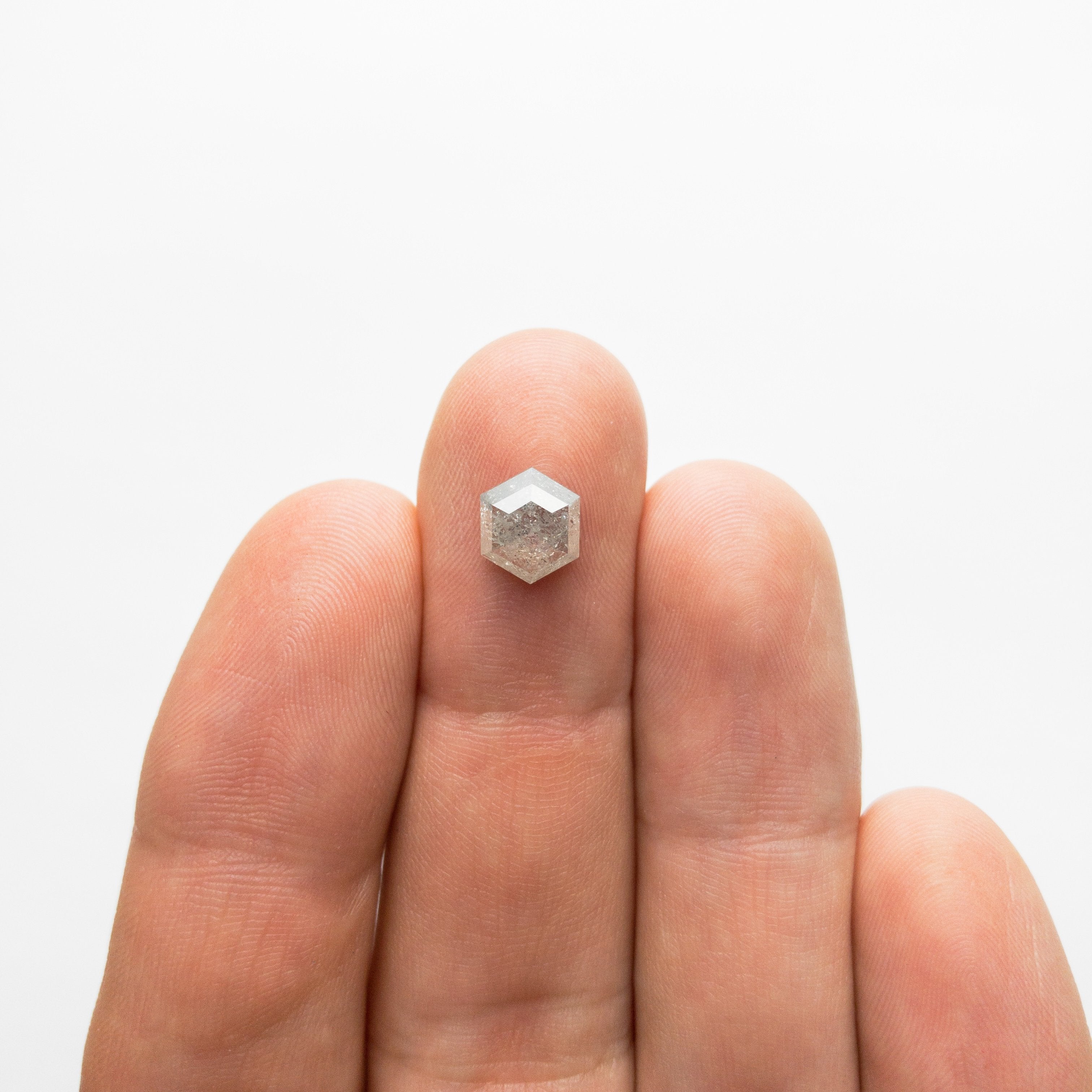1.52ct 8.23x6.95x3.19mm Hexagon Rosecut 18386-09 hold D1855