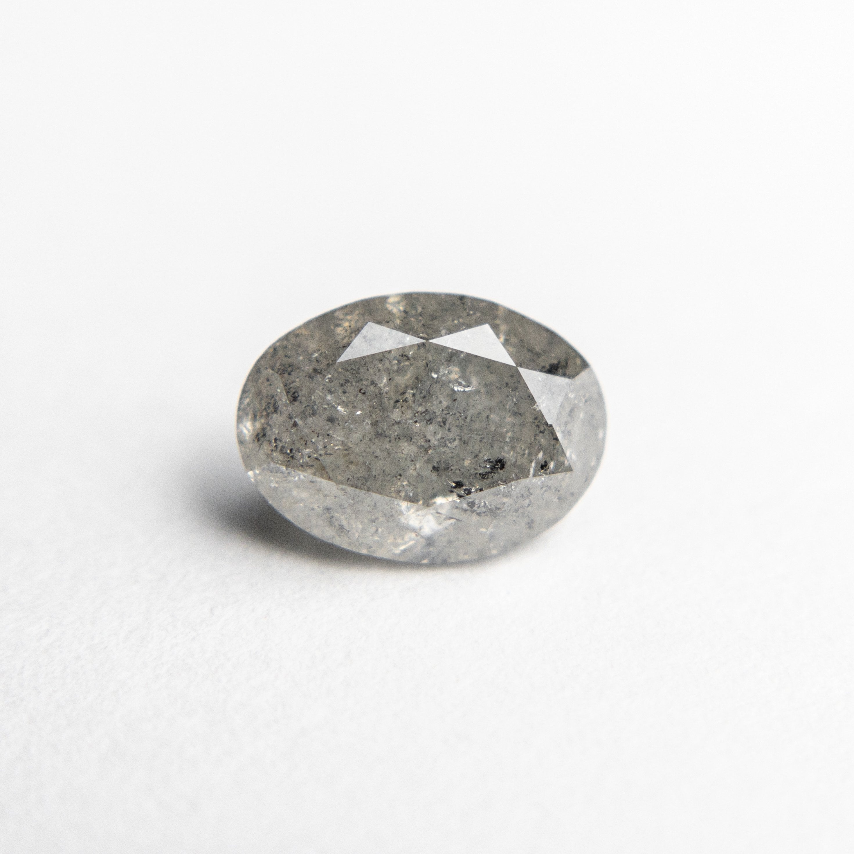 1.38ct 7.94x5.74x4.48mm Oval Brilliant 18410-01 hold D1688