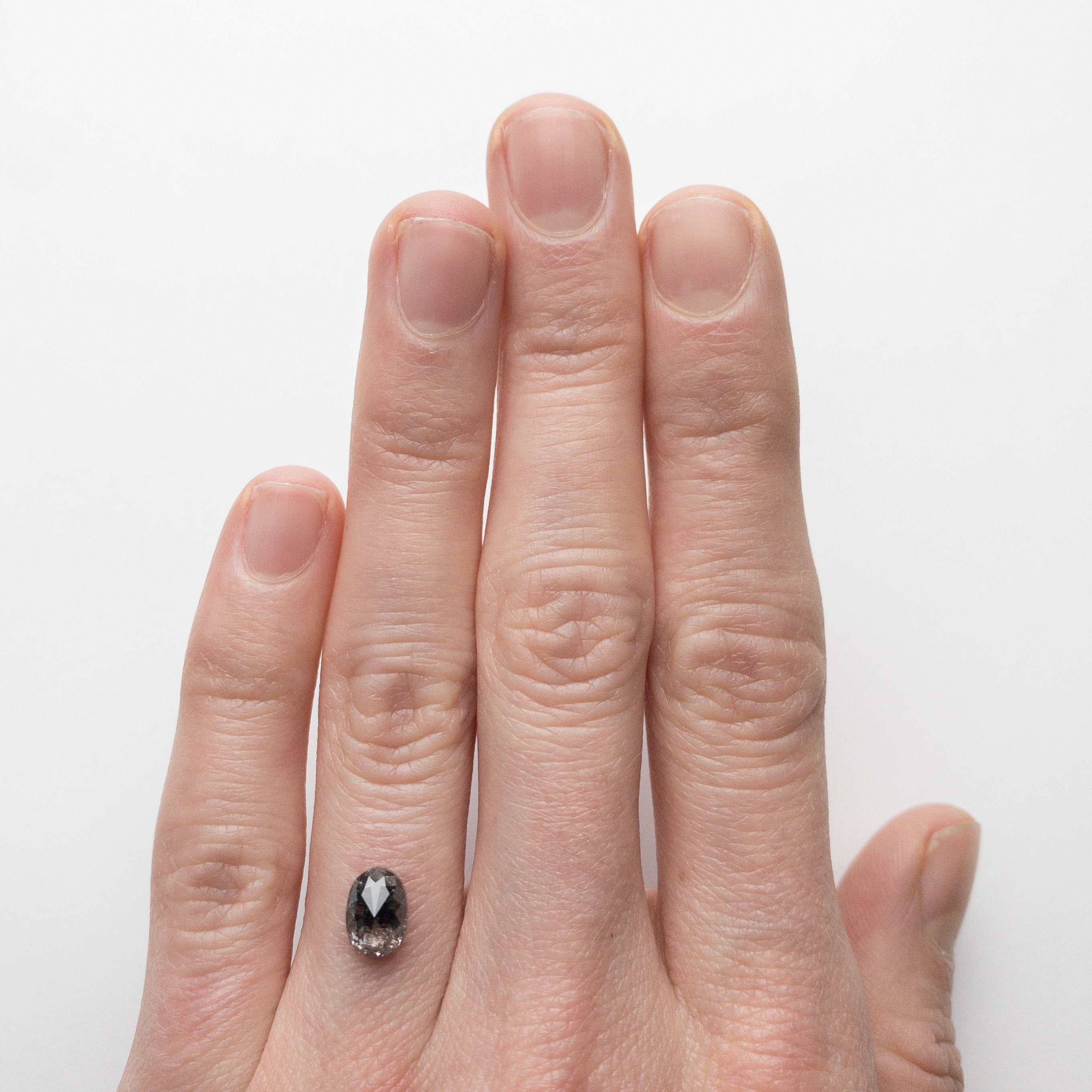 1.32ct 7.08x5.13x3.74mm Oval Double Cut 18435-09 hold D1947