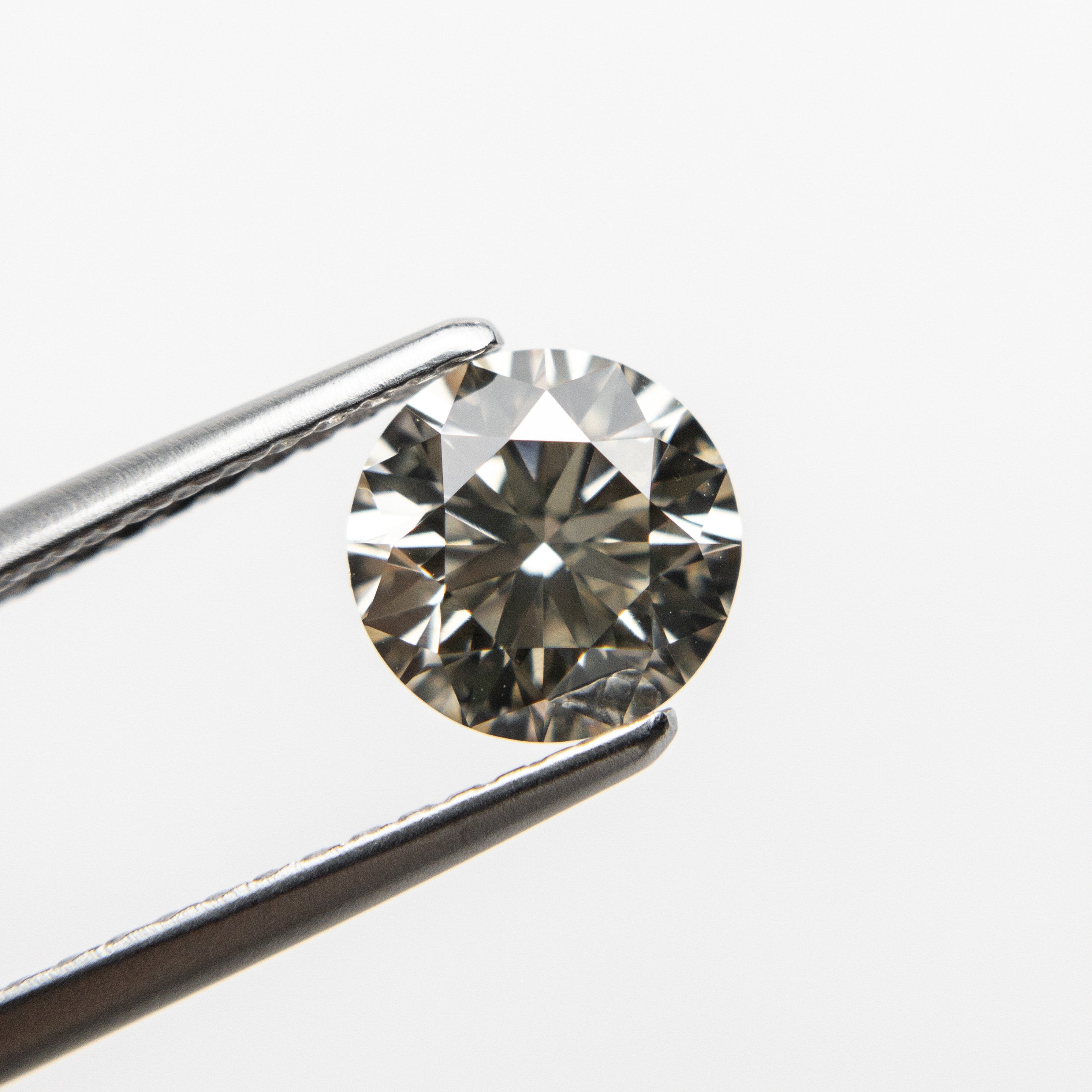 1.09ct 6.57x6.53x4.10mm VS Champagne Round Brilliant 18438-02