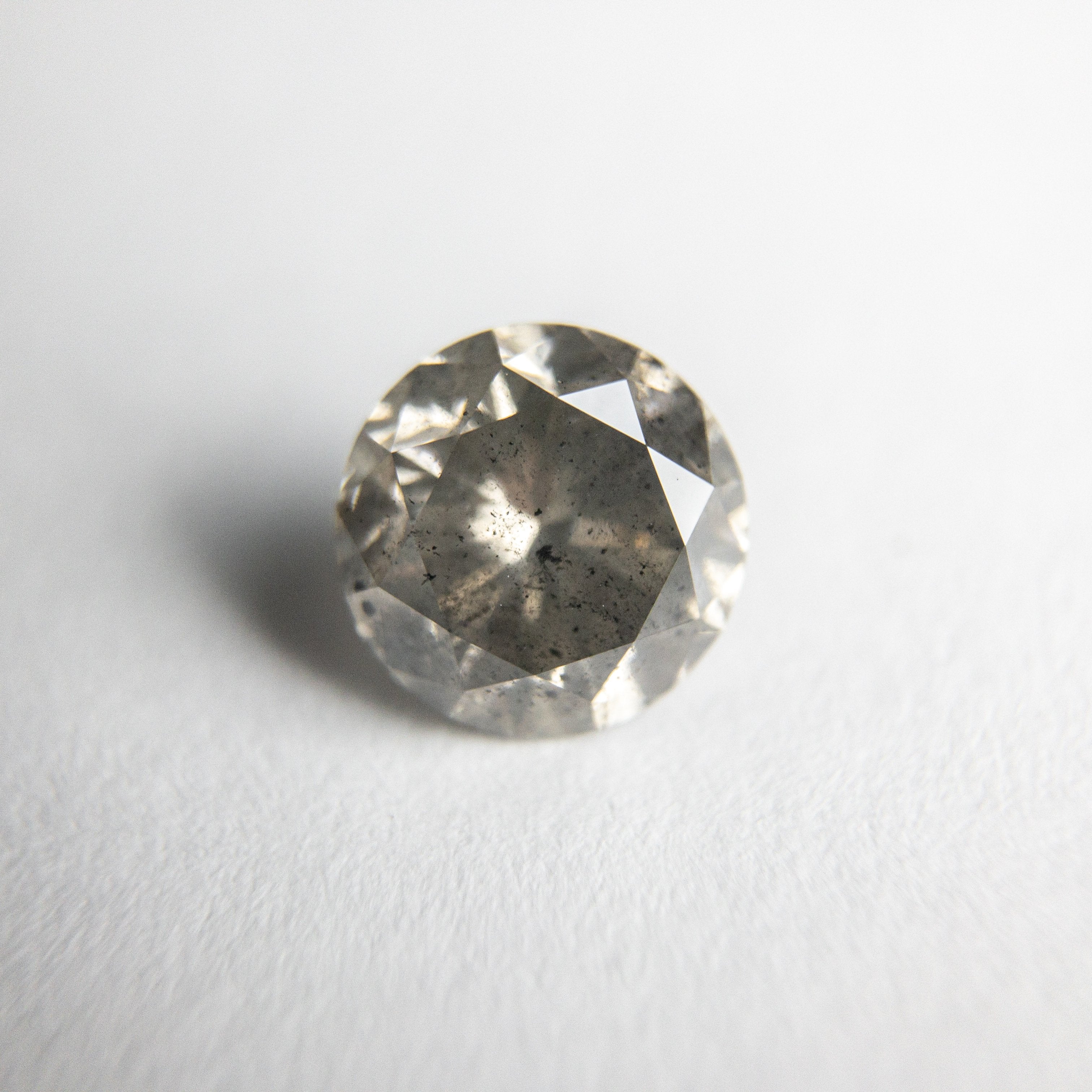 1.06ct 6.30x6.27x4.06mm Round Brilliant 18447-04 hold D1684