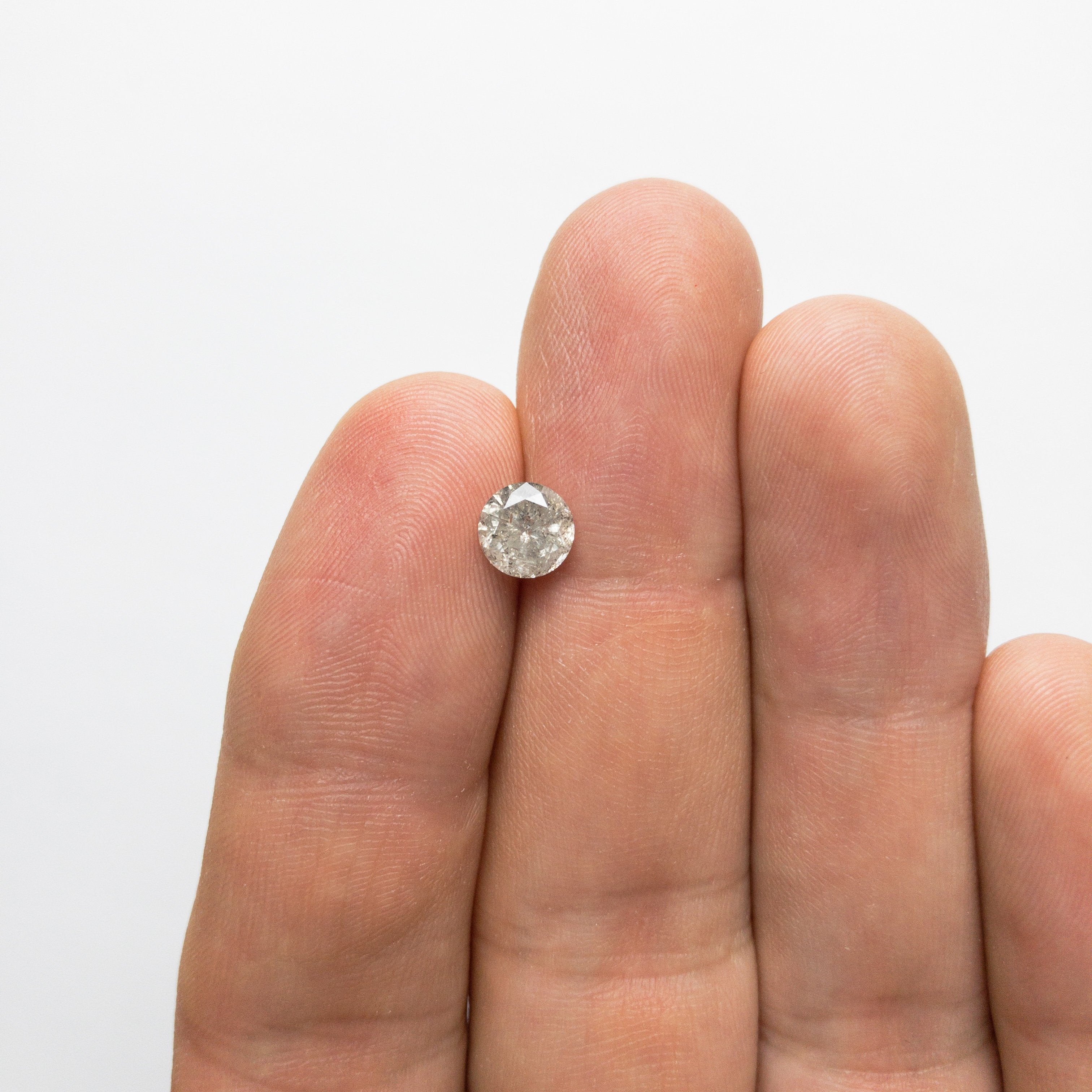 1.14ct 6.48x6.44x4.18mm Round Brilliant 18447-05 hold D1908