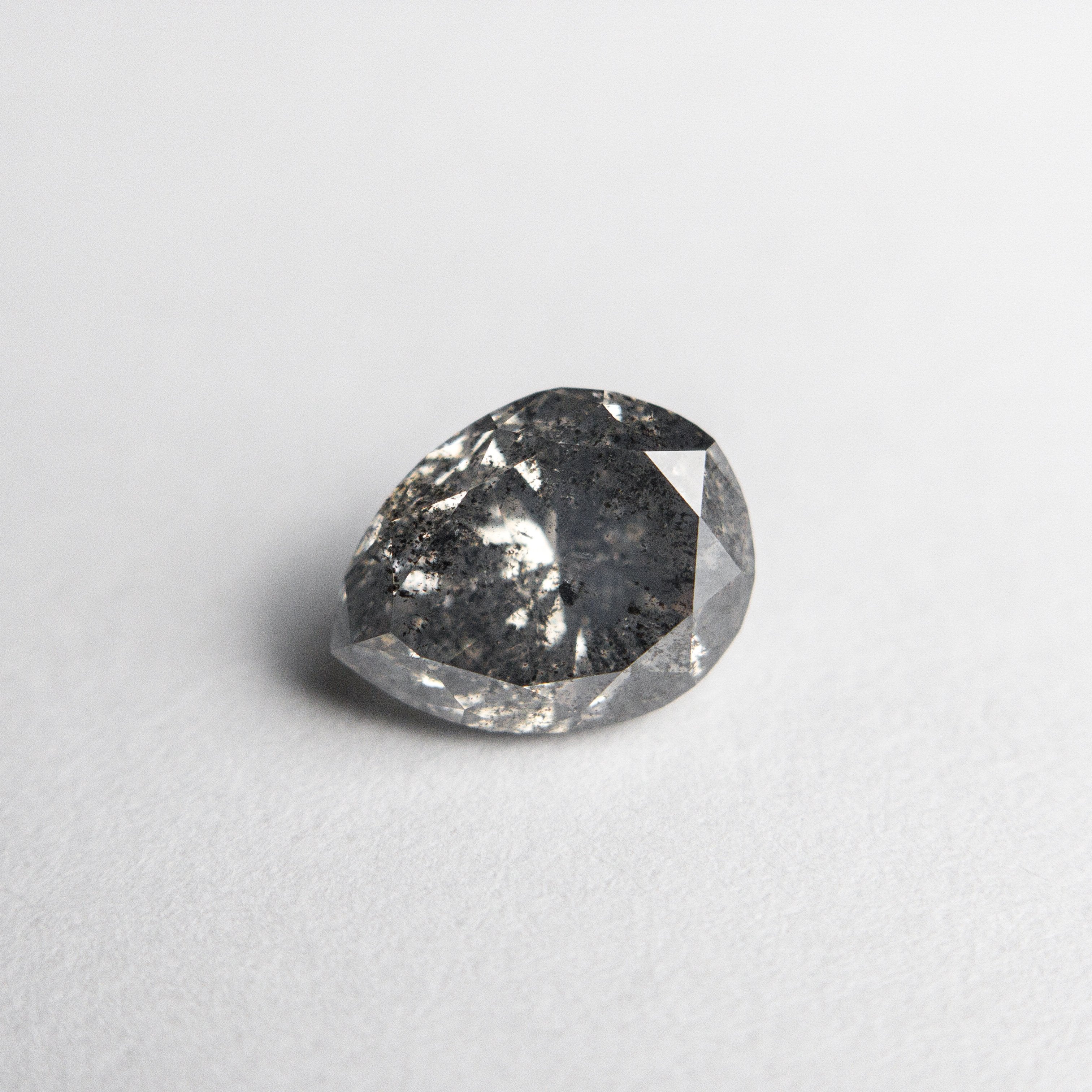 1.42ct 7.64x5.89x4.50mm Pear Brilliant 18452-02 hold D1610