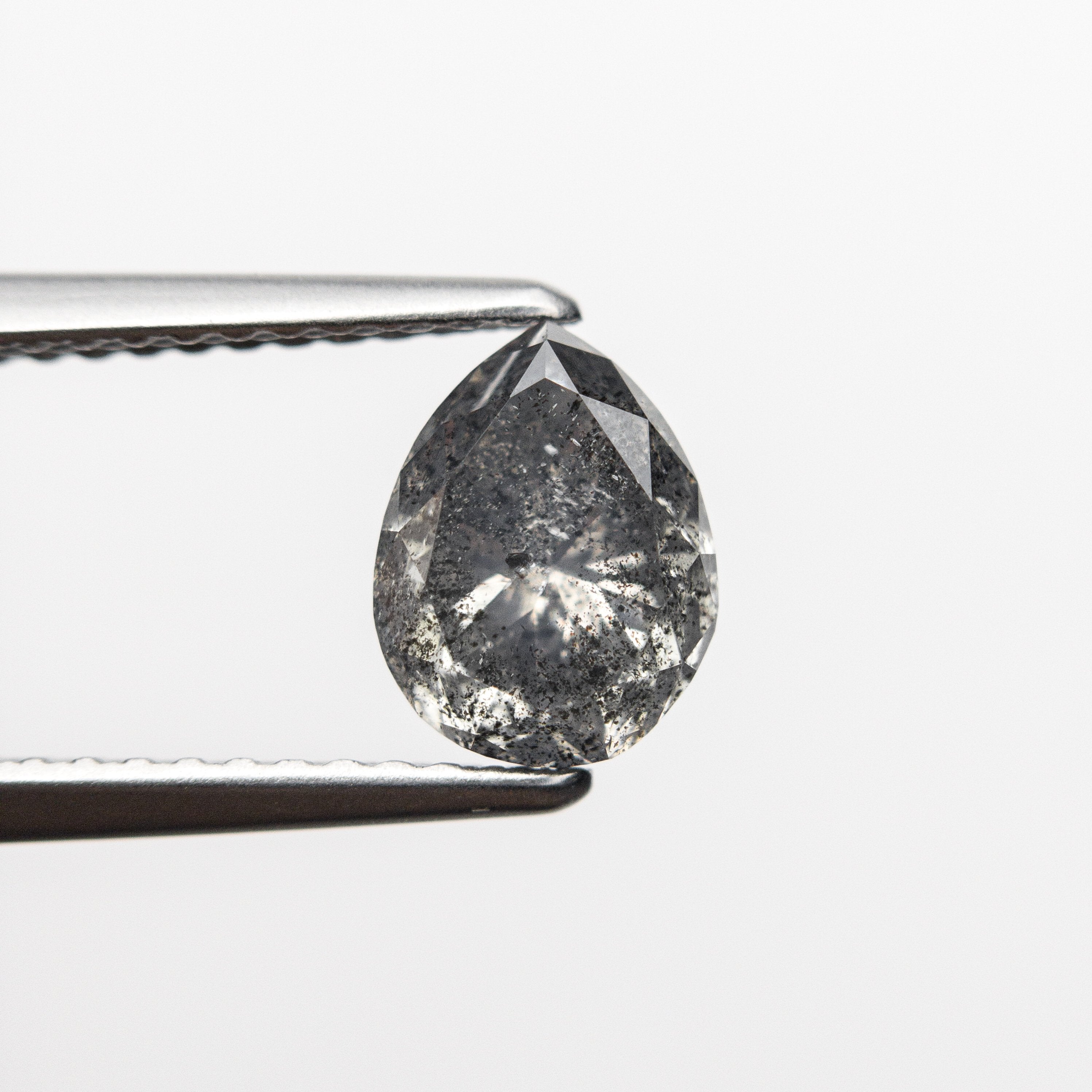 1.42ct 7.64x5.89x4.50mm Pear Brilliant 18452-02 hold D1610