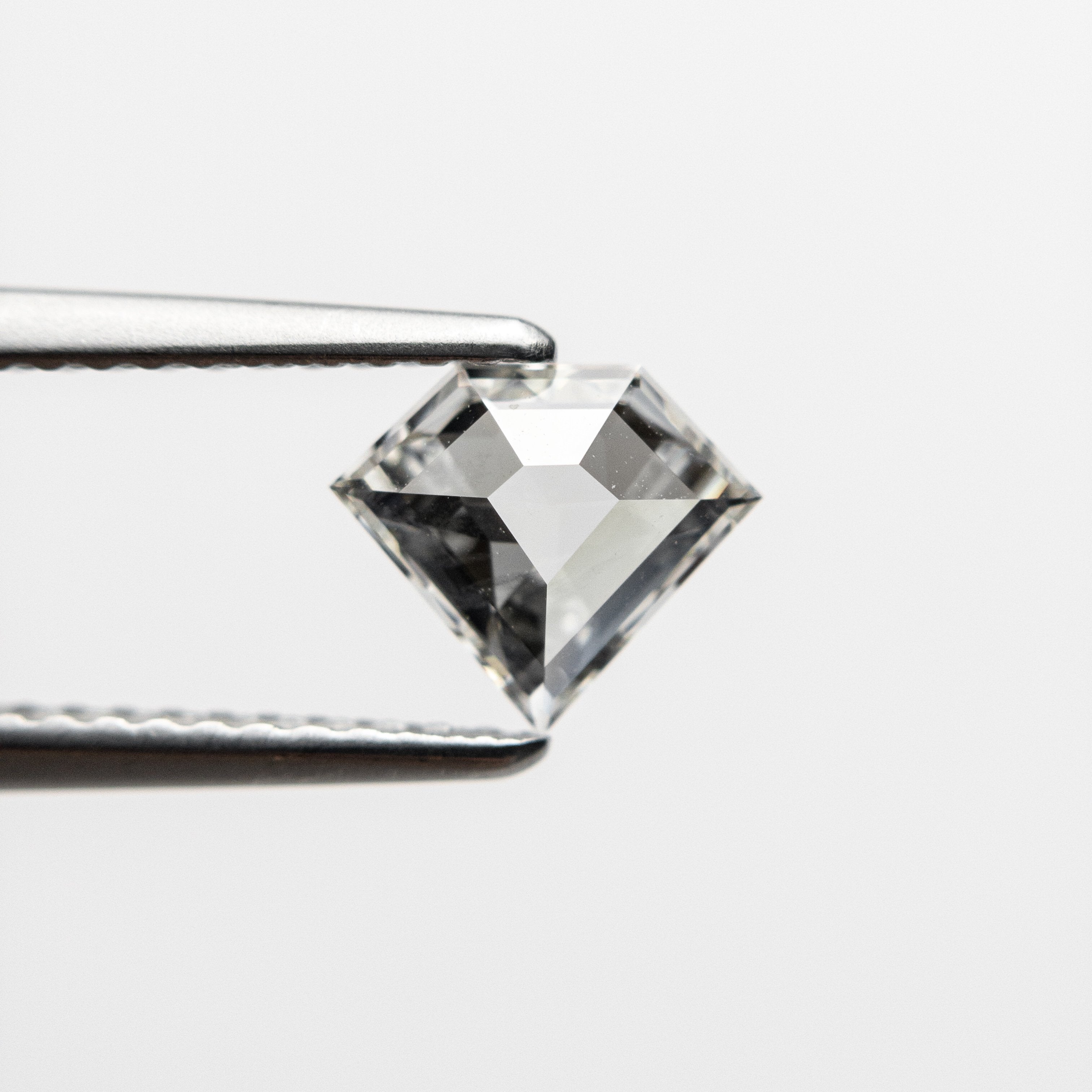 0.52ct 6.51x7.48x1.87mm VVS H-I Shield Step Cut 18470-03 HOLD D1766 1.16.21
