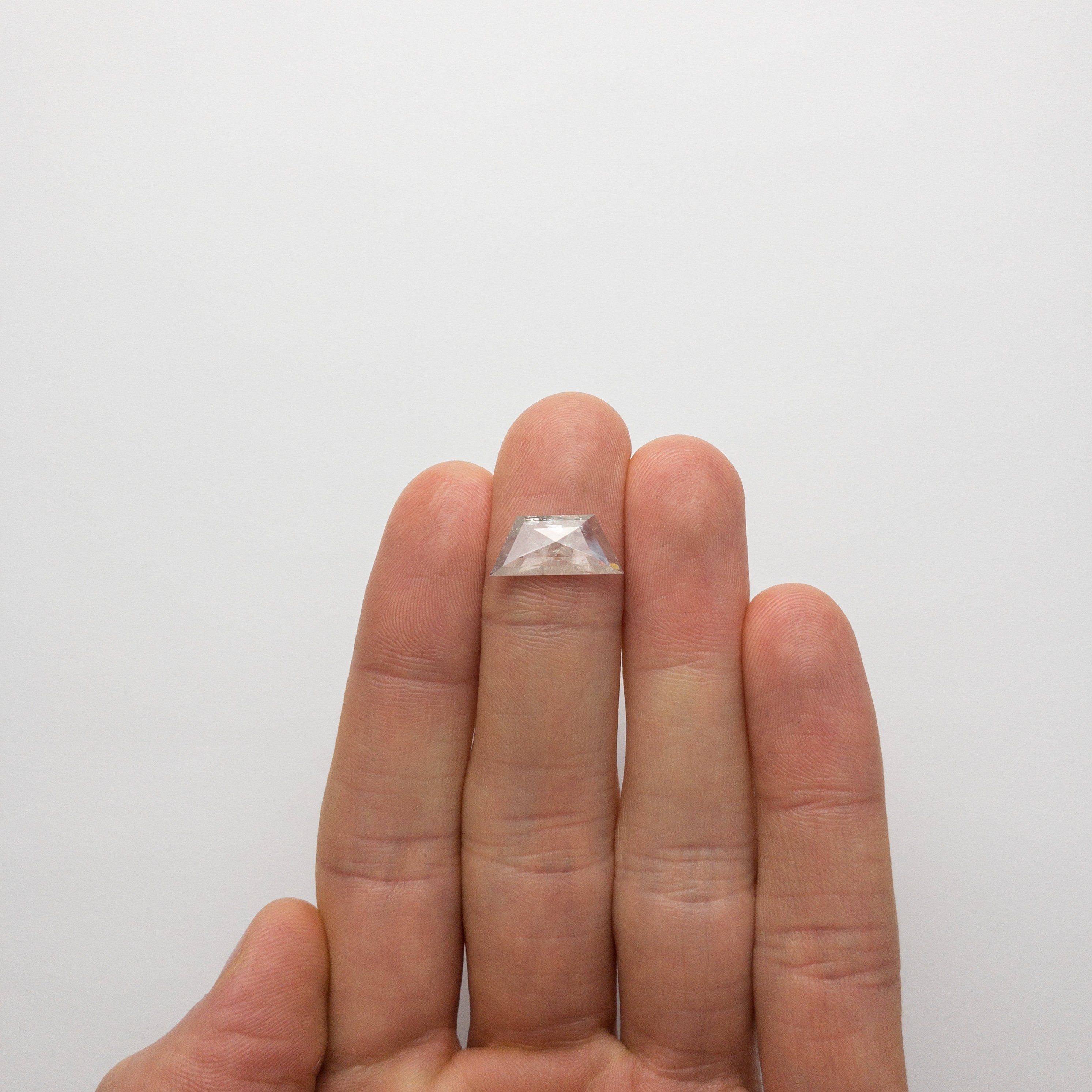 2.81ct 15.84x7.12x2.78mm Trapezoid Rosecut 18491-01