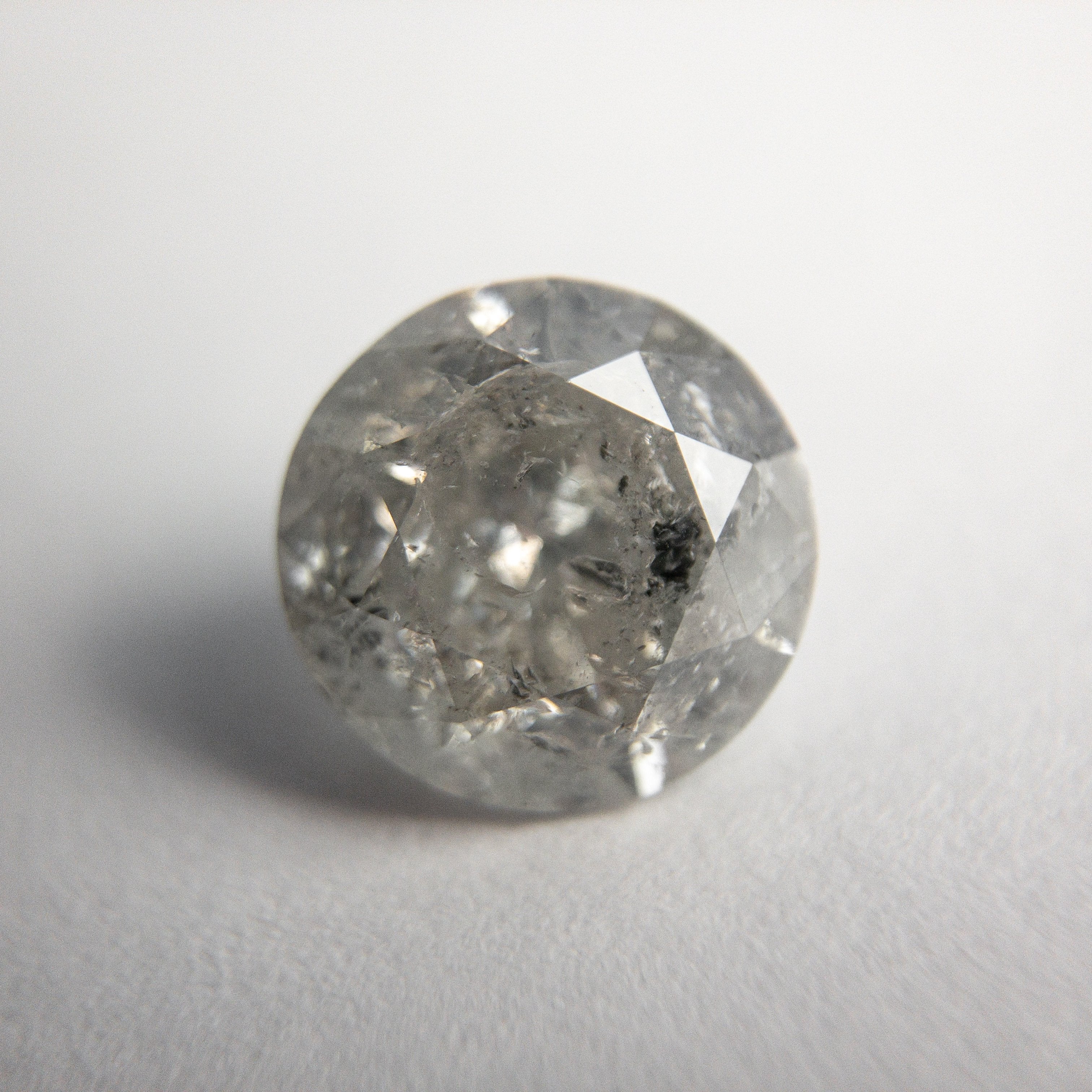 2.72ct 8.60x8.69x5.58mm Round Brilliant 18494-03