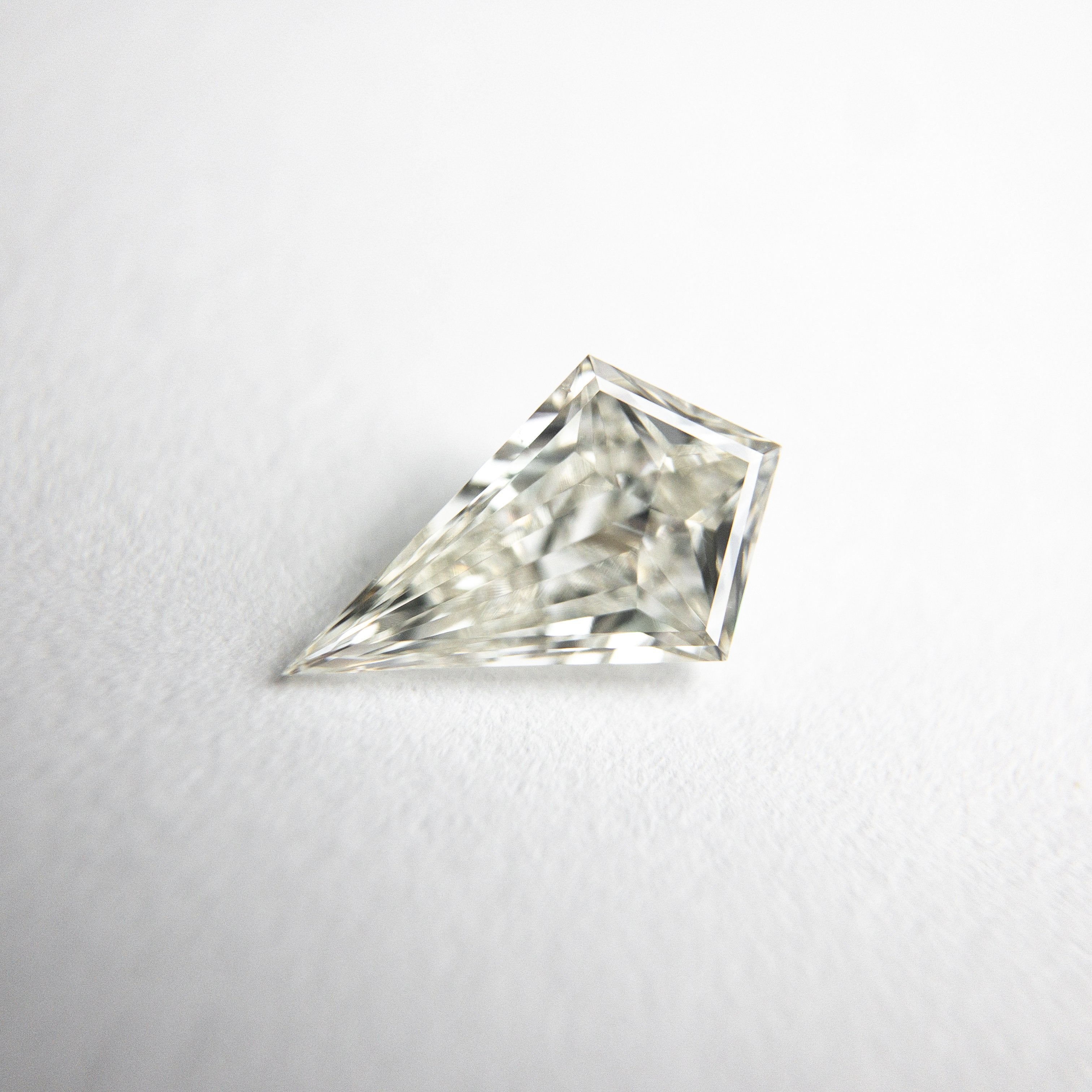 0.59ct 9.04x5.60x2.53mm Kite Brilliant Cut 18495-14